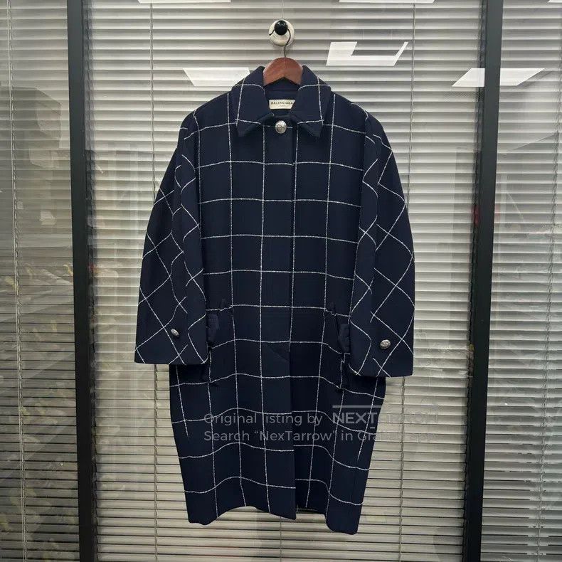 Balenciaga Balenciaga Navy blue checkered cloak coat Size XS / US 0-2 / IT 36-38 - 1 Thumbnail