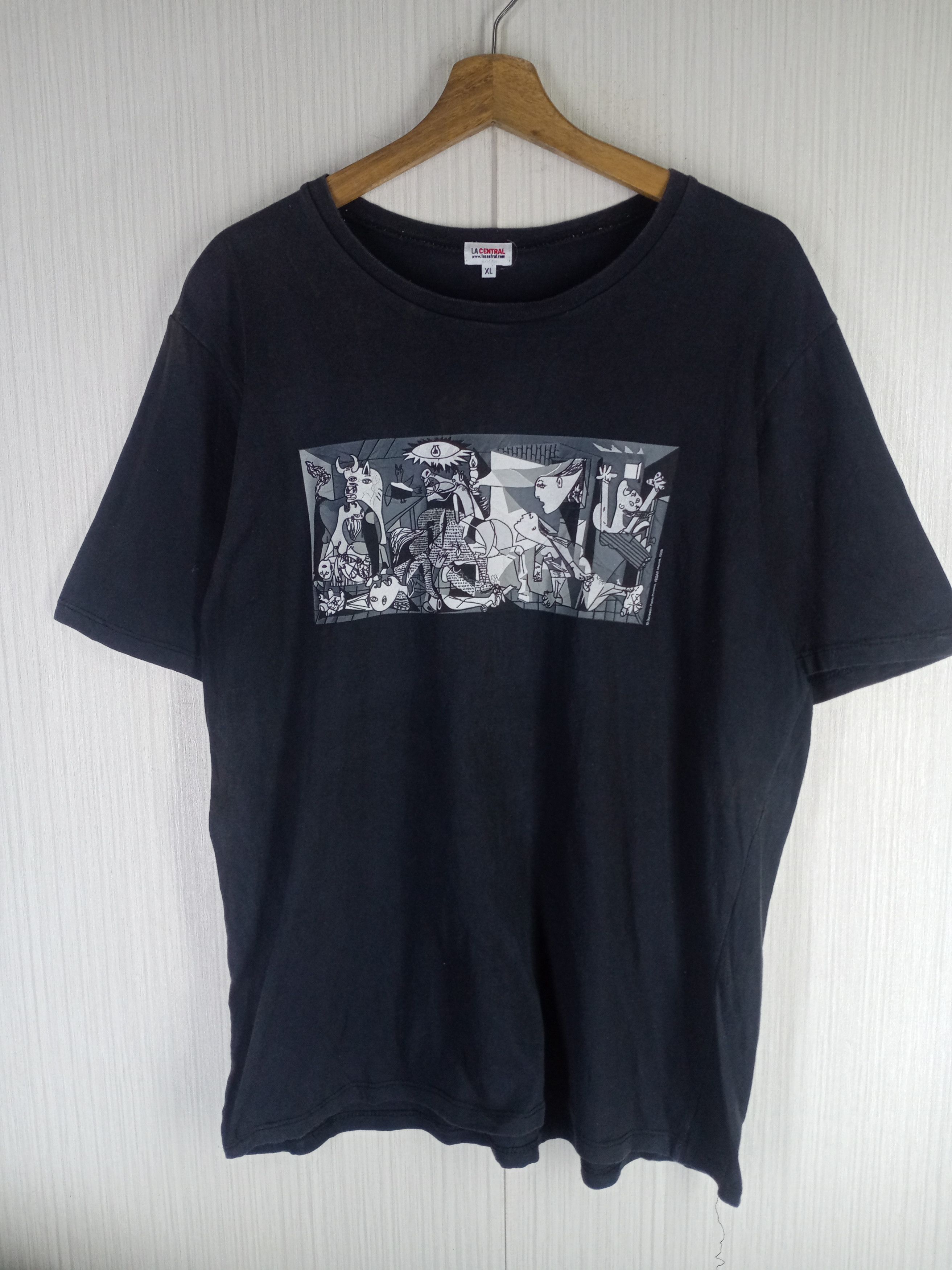 Vintage Rare Vintage Picasso Art Tshirt Size US XL / EU 56 / 4 - 2 Thumbnail