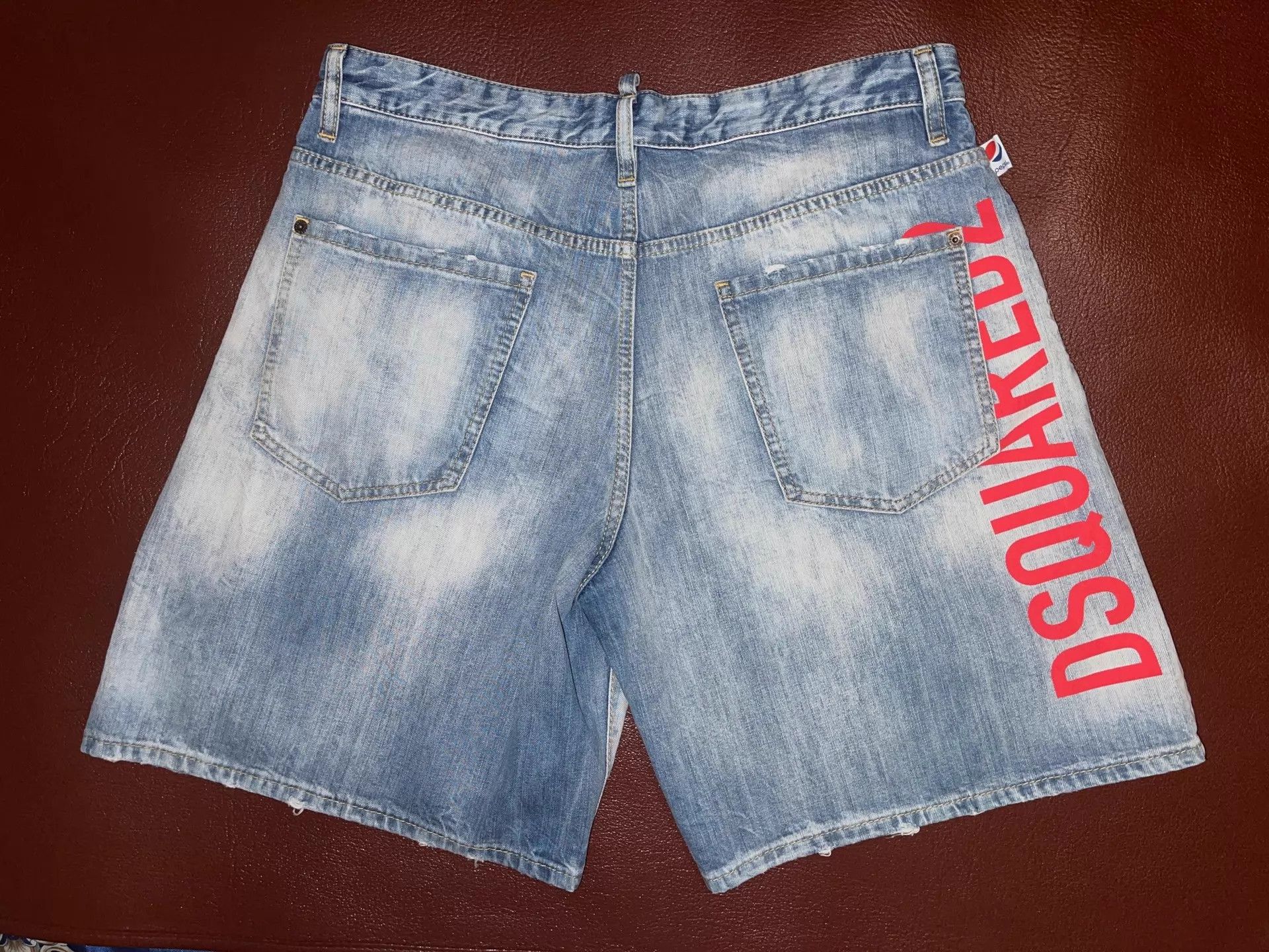 Dsquared2 Dsquared2 D2 Denim Shorts 50 Italy Pepsi Light Wash Size US 34 / EU 50 - 4 Thumbnail