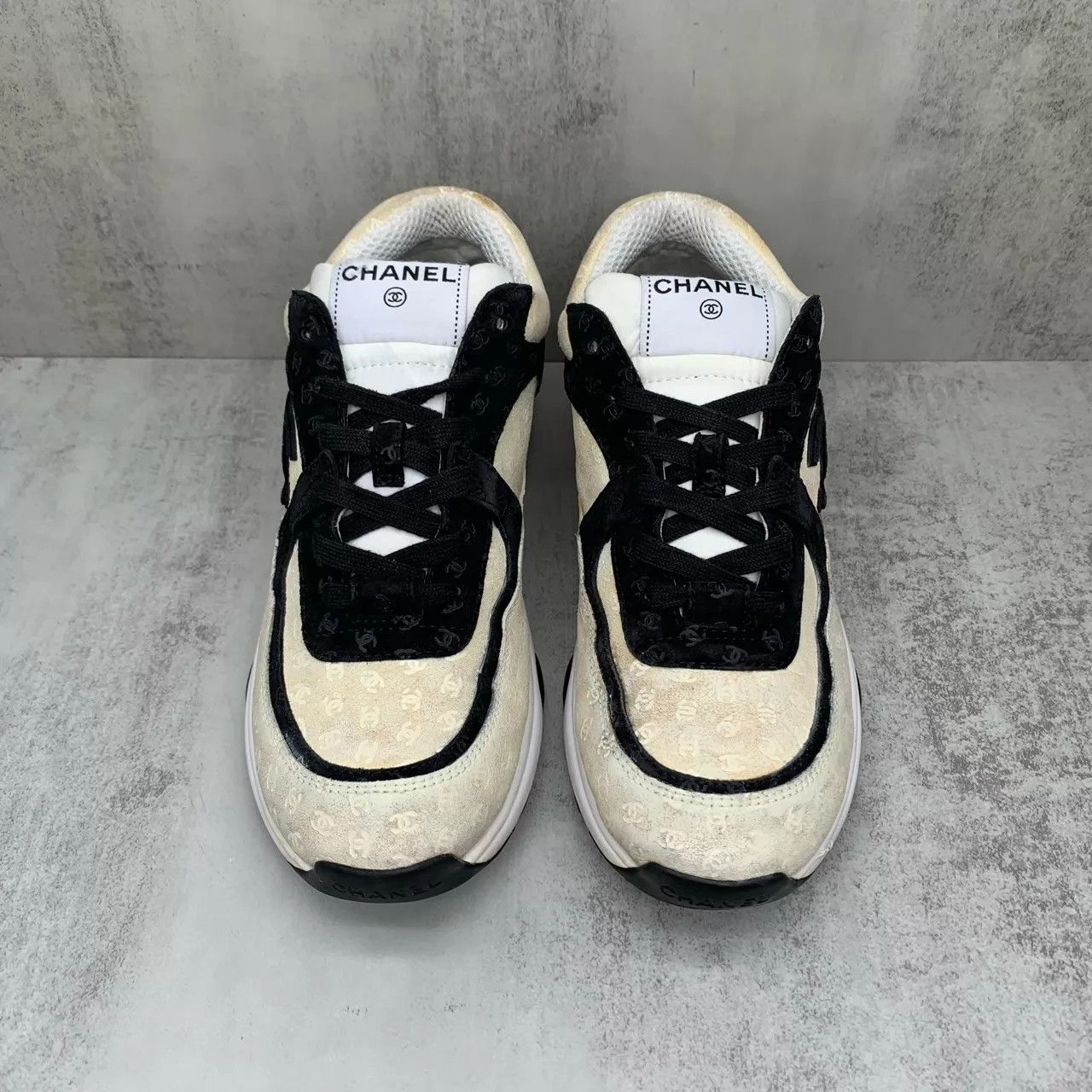 Chanel Chanel AOP Sneakers 39.5 95 New Size US 9 / IT 39 - 4 Thumbnail