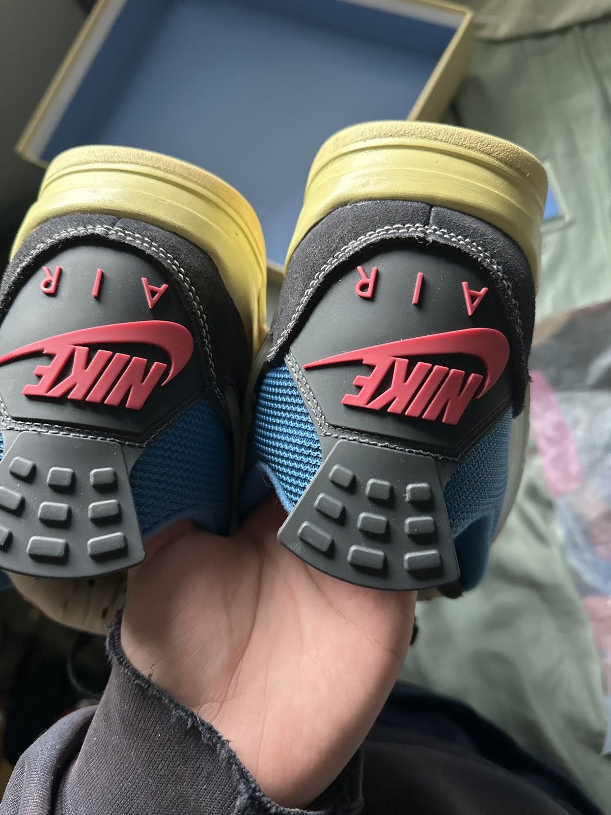Jordan Brand × Nike × Union LA Union LA x Air Jordan J4 Off Noir Size US 9 / EU 42 - 14 Thumbnail