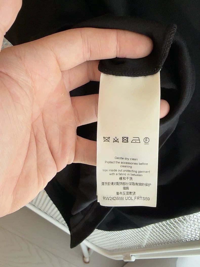 Louis Vuitton louis vuitton Black short sleeve T-shirt Size US S / EU 44-46 / 1 - 7 Thumbnail