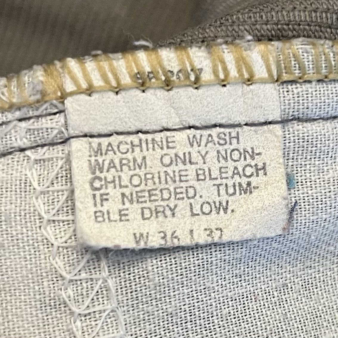 Levi's × Levi's Vintage Clothing × Vintage Vintage (1985) never-worn Levi’s flat-front corduroys Size US 34 / EU 50 - 7 Thumbnail