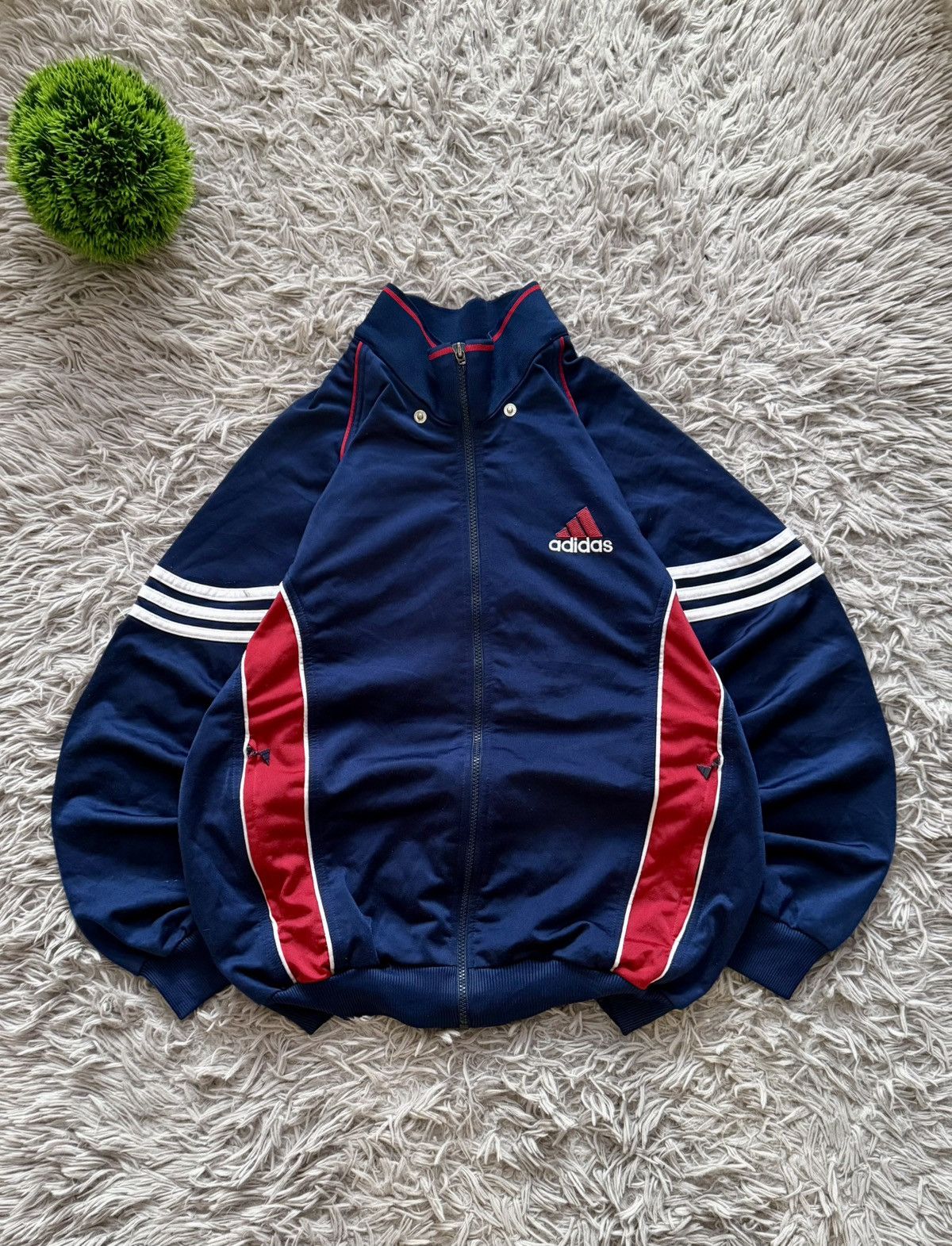 Adidas 00s Adidas Light Jacket Streetwear Vintage Big Logo Rare Size US L / EU 52-54 / 3 - 6 Thumbnail