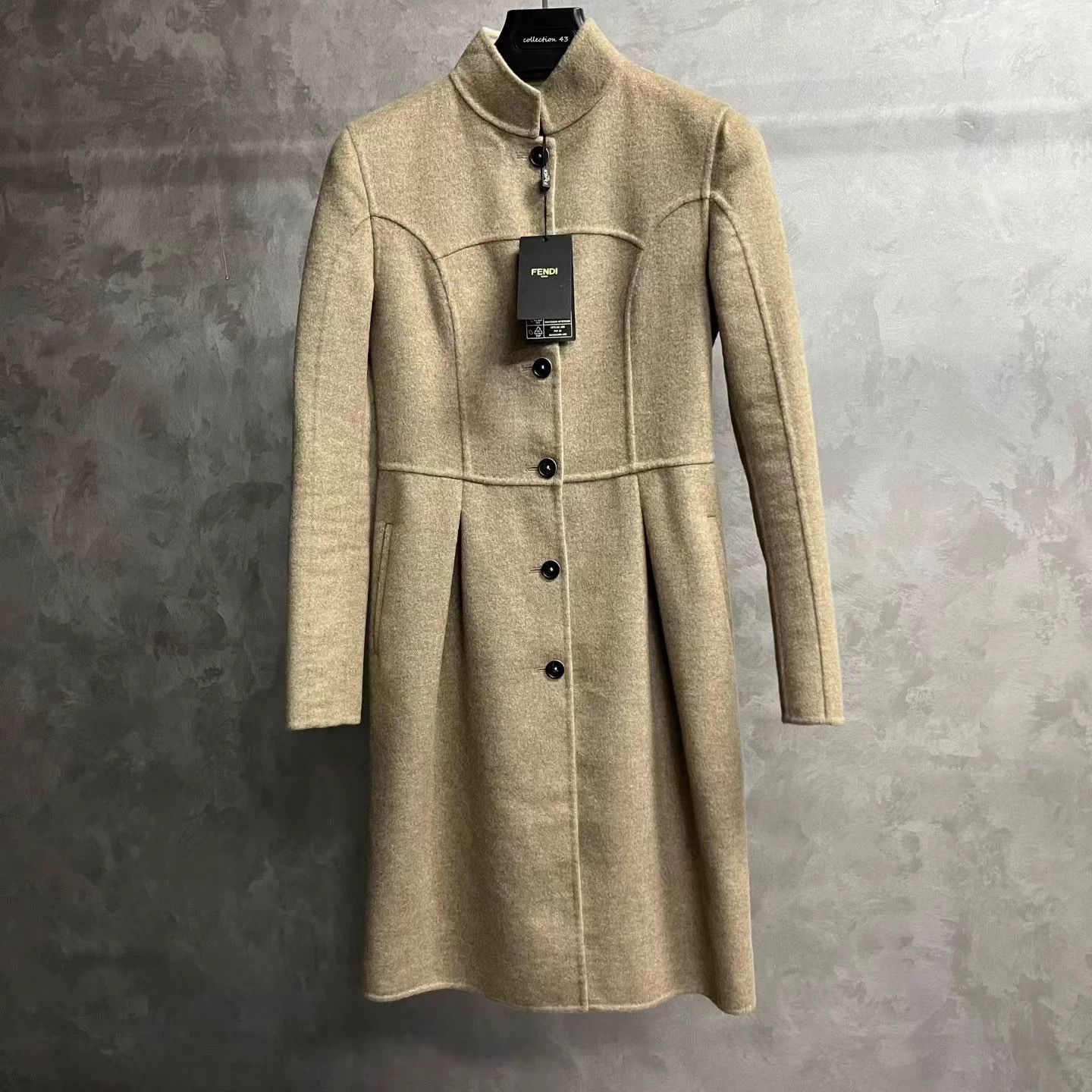 Fendi Fendi Stand Collar Fitted Waist Long Wool Coat 40 Size M / US 6-8 / IT 42-44 - 1 Thumbnail