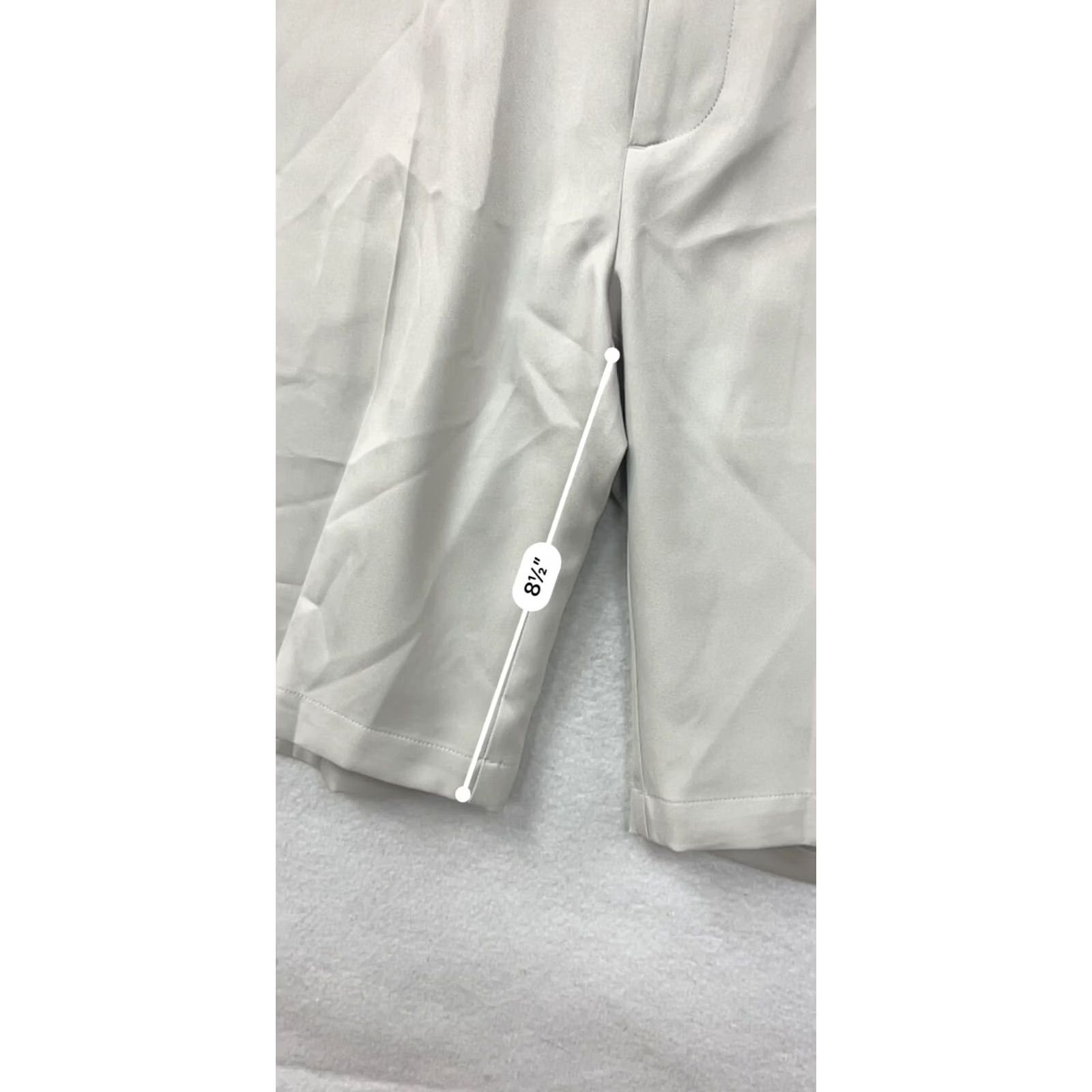 Vintage Greg Norman Mens Shorts White 32 Chino Polyester Wrangler Belt Loops Wrinkle-Resistant Golf Size US 32 / EU 48 - 8 Thumbnail