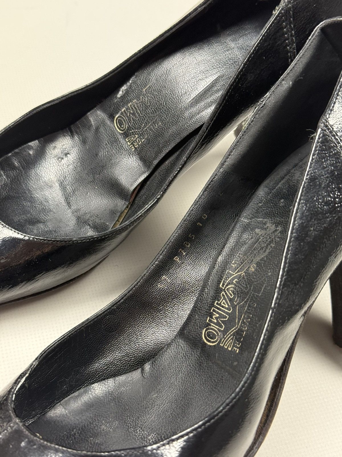 Salvatore Ferragamo Salvatore Ferragamo Ladies Leather Heels Size US 10 / EU 40 Size US 10 / IT 40 - 15 Thumbnail