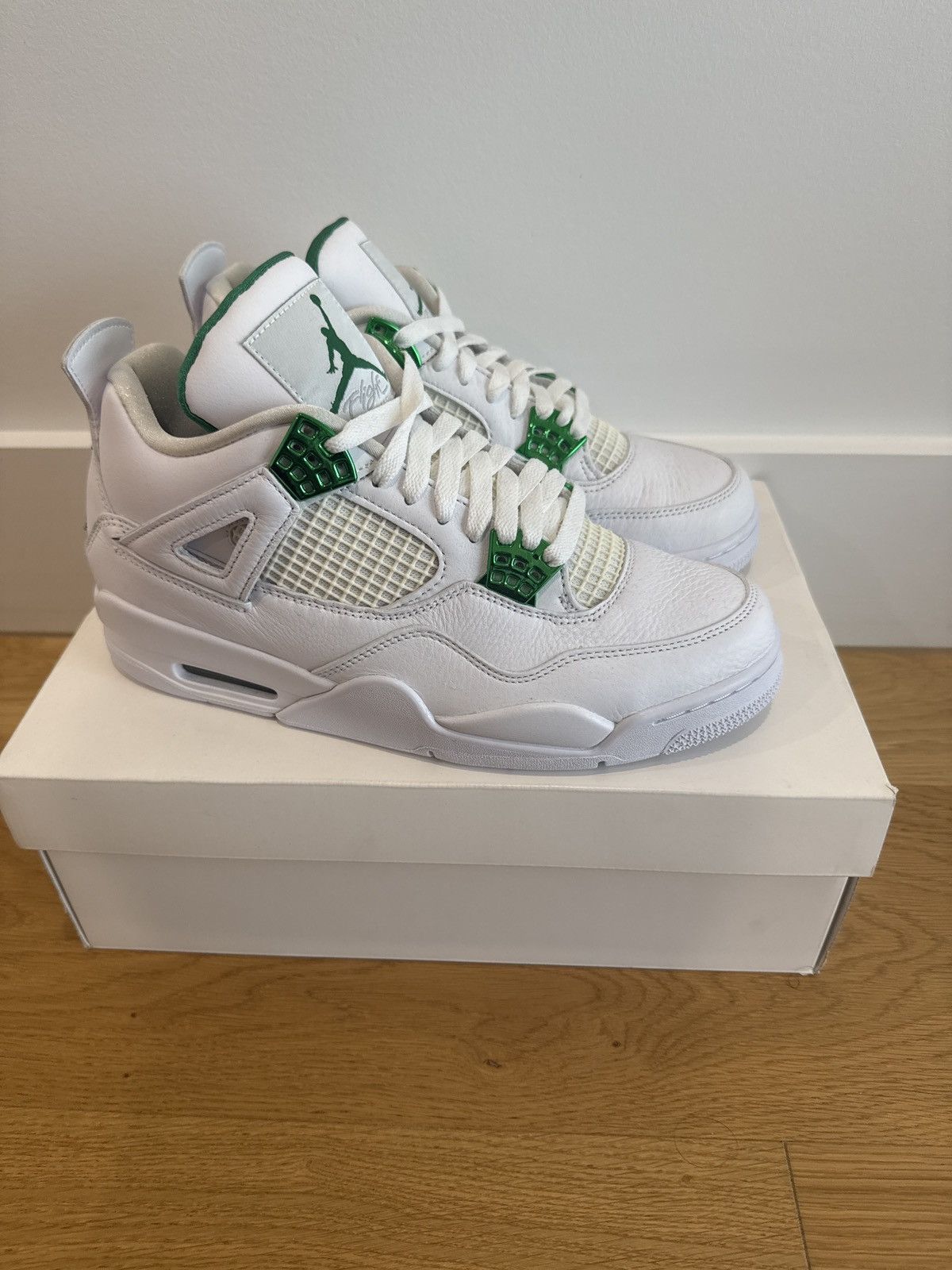 Nike Jordan 4 Retro Metallic Green Size US 9 / EU 42 - 3 Thumbnail