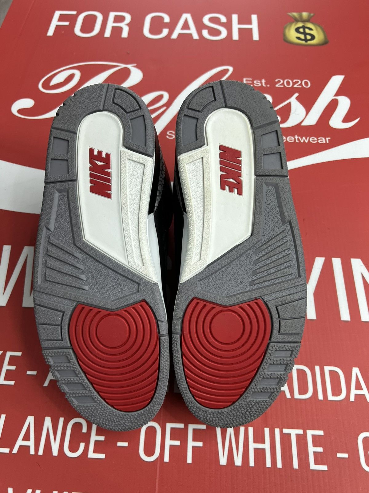 Jordan Brand Air Jordan 3 Retro Black Cement Size 8.5 (DN3707-010) Size US 8.5 / EU 41-42 - 6 Thumbnail