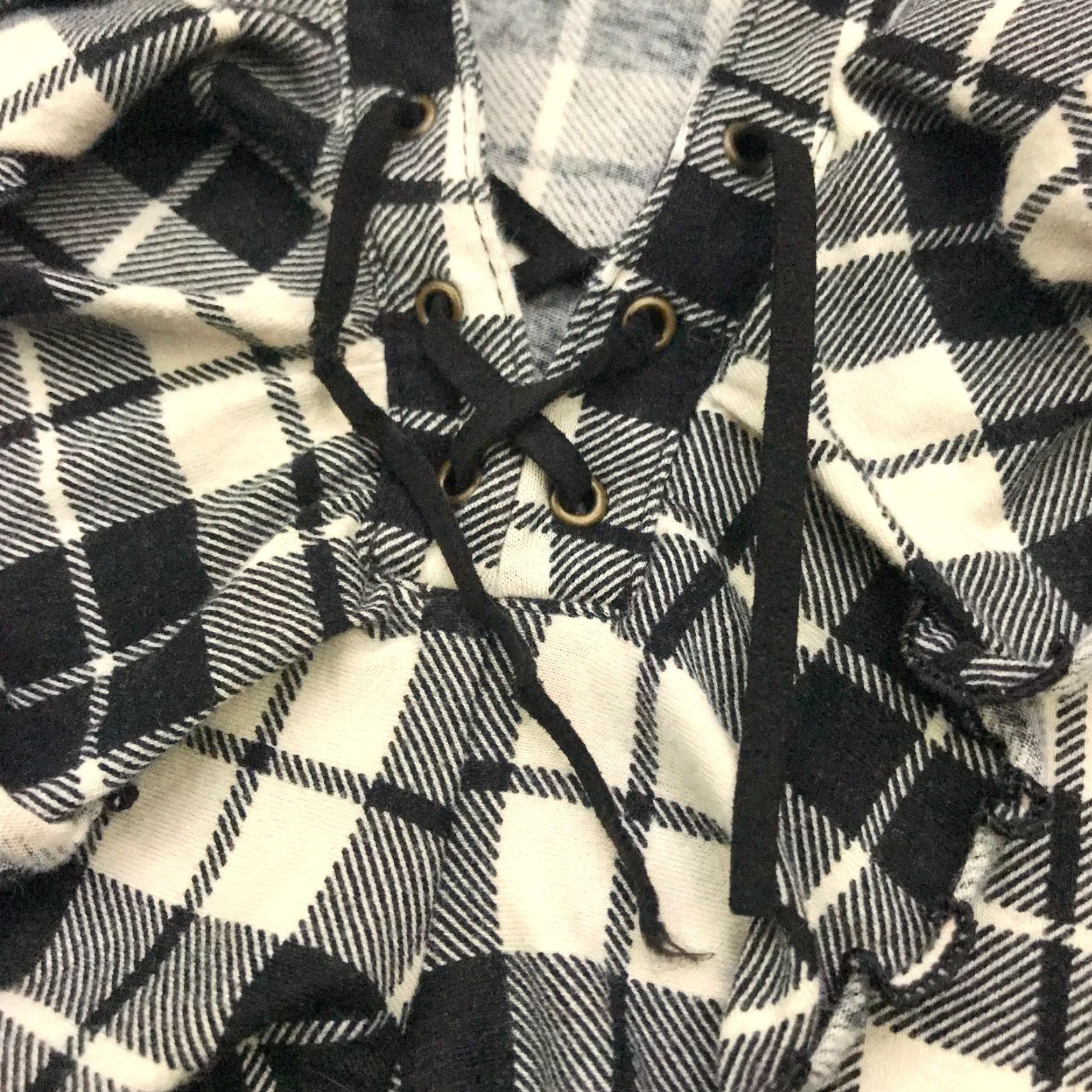 Chaps VINTAGE Chaps Shirt Adult XL Gray Plaid Long Sleeve V-Neck Ruffle Lace Blouse Womens Size XL / US 12-14 / IT 48-50 - 4 Thumbnail