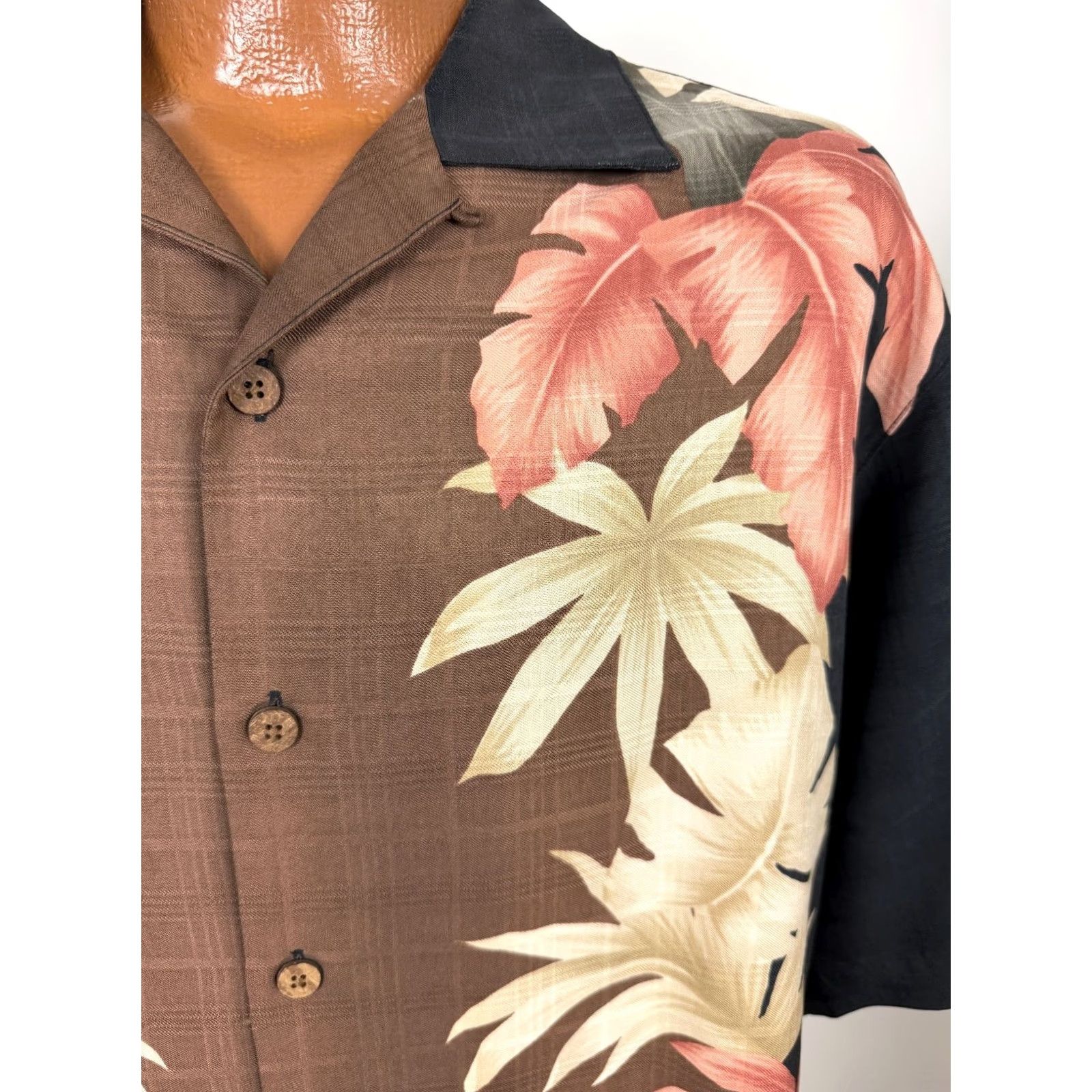 Tommy Bahama Tommy Bahama Shirt Men Medium Silk Panel Print Hawaiian Leaf Brown Black Aloha Shirt Size US M / EU 48-50 / 2 - 2 Thumbnail