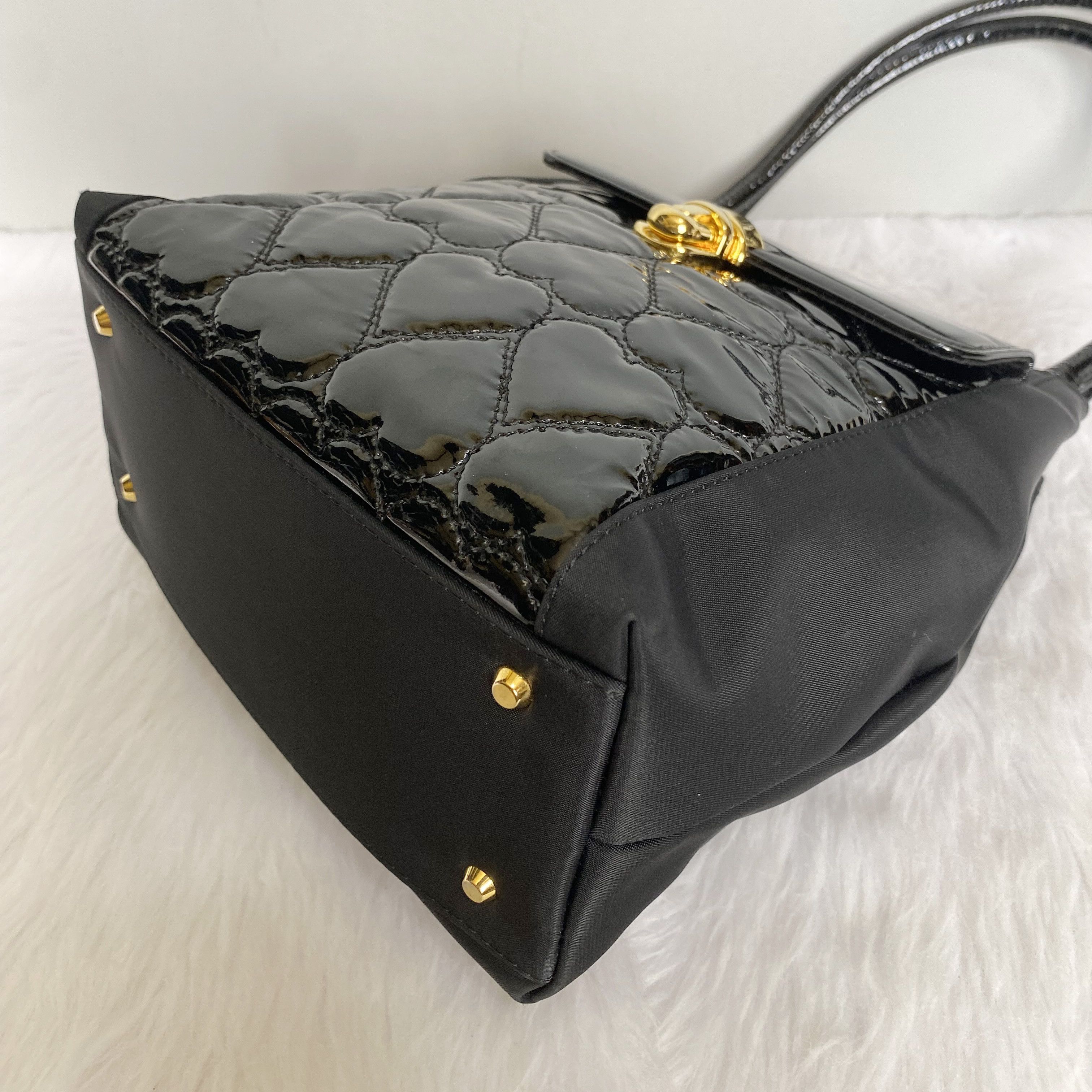Moschino × Vintage Vintage Black Heart Quilted Leather Nylon Tote Bag Size ONE SIZE - 6 Thumbnail