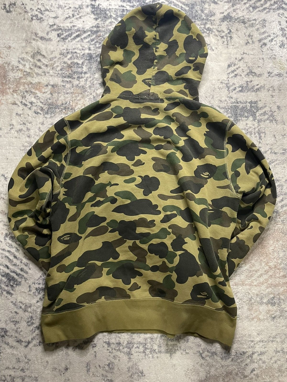 Bape RARE! Vintage OG Camo Bape Hoodie Size US L / EU 52-54 / 3 - 2 Thumbnail