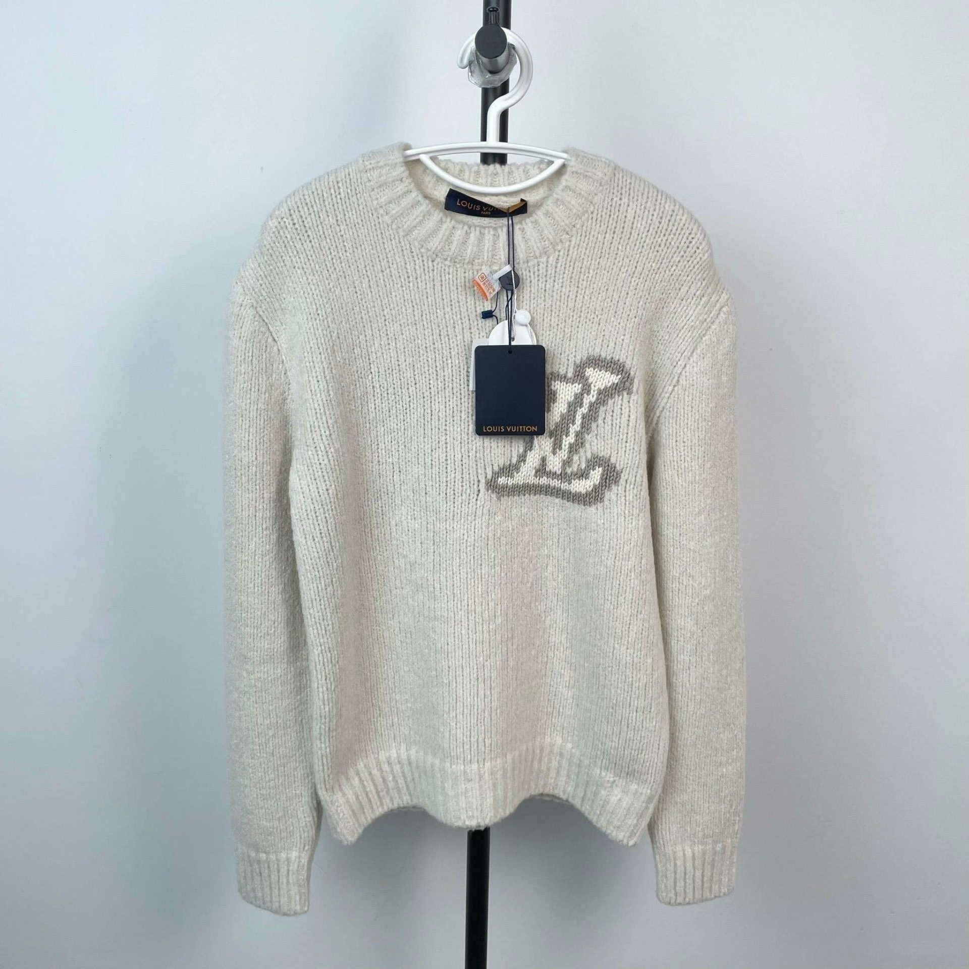 Louis Vuitton Louis Vuitton White Hoodie XS Men Size US XS / EU 42 / 0 - 1 Thumbnail