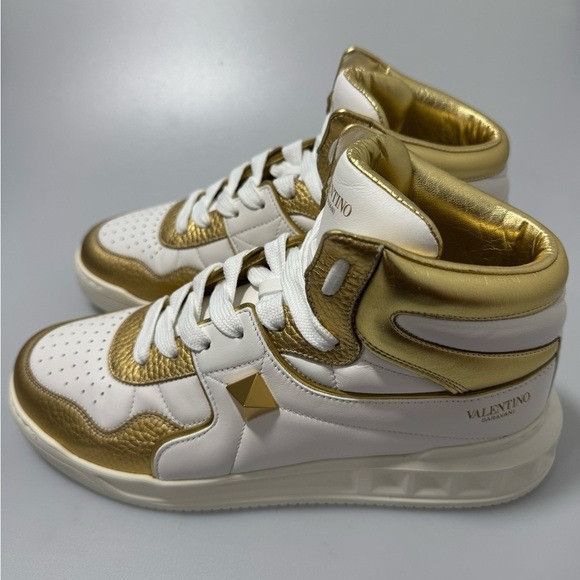 Valentino Valentino Garavani Roman Stud High-Top Sneakers White Gold M Size US 8 / EU 41 - 3 Thumbnail