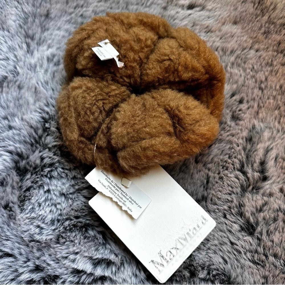 Designer MaxMara label-cut Scrunch Made of Camel wool&Silk Blend Size ONE SIZE - 1 Thumbnail
