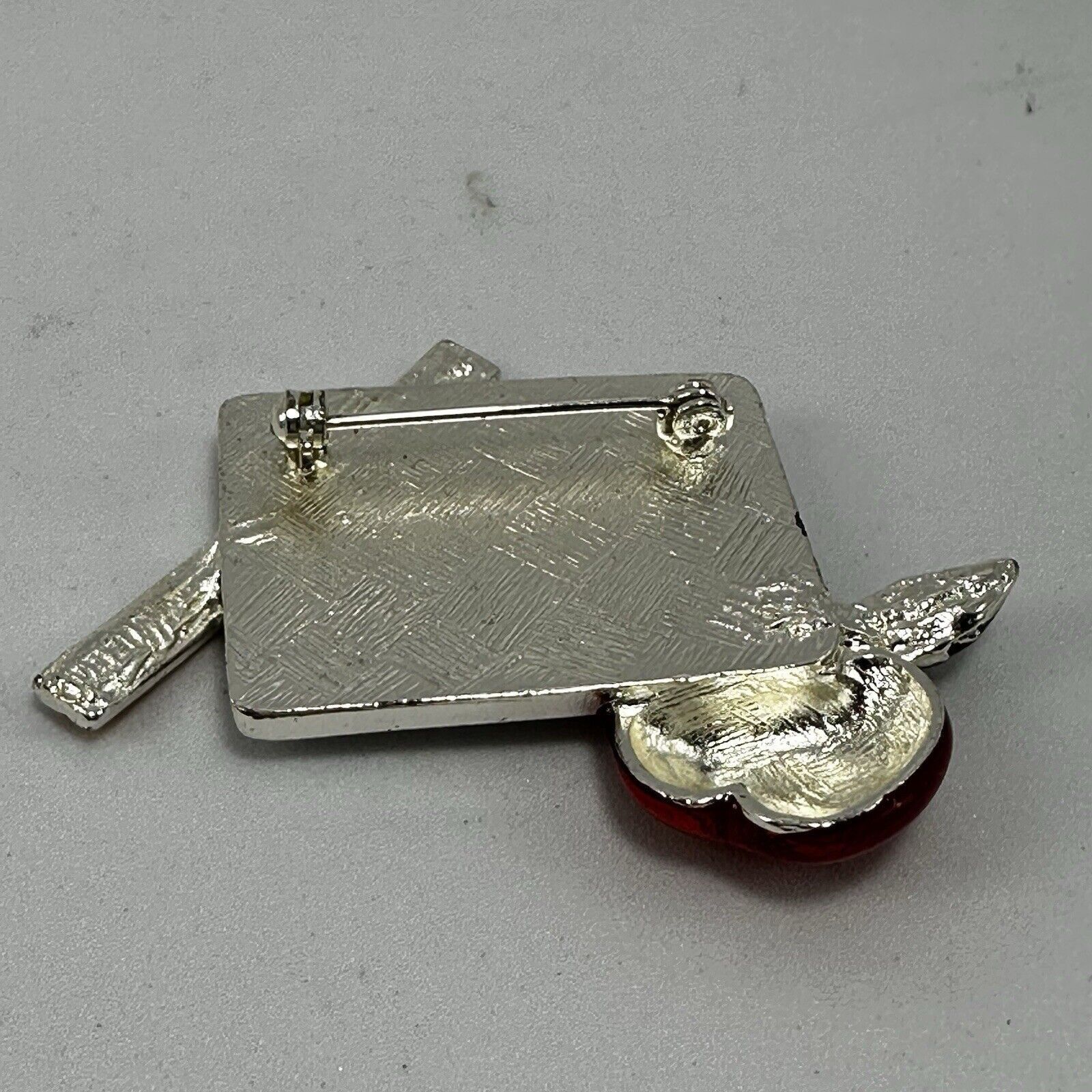 Other I Love 2 Teach Apple Teacher Brooch Pin Button Appreciation Size ONE SIZE - 7 Thumbnail