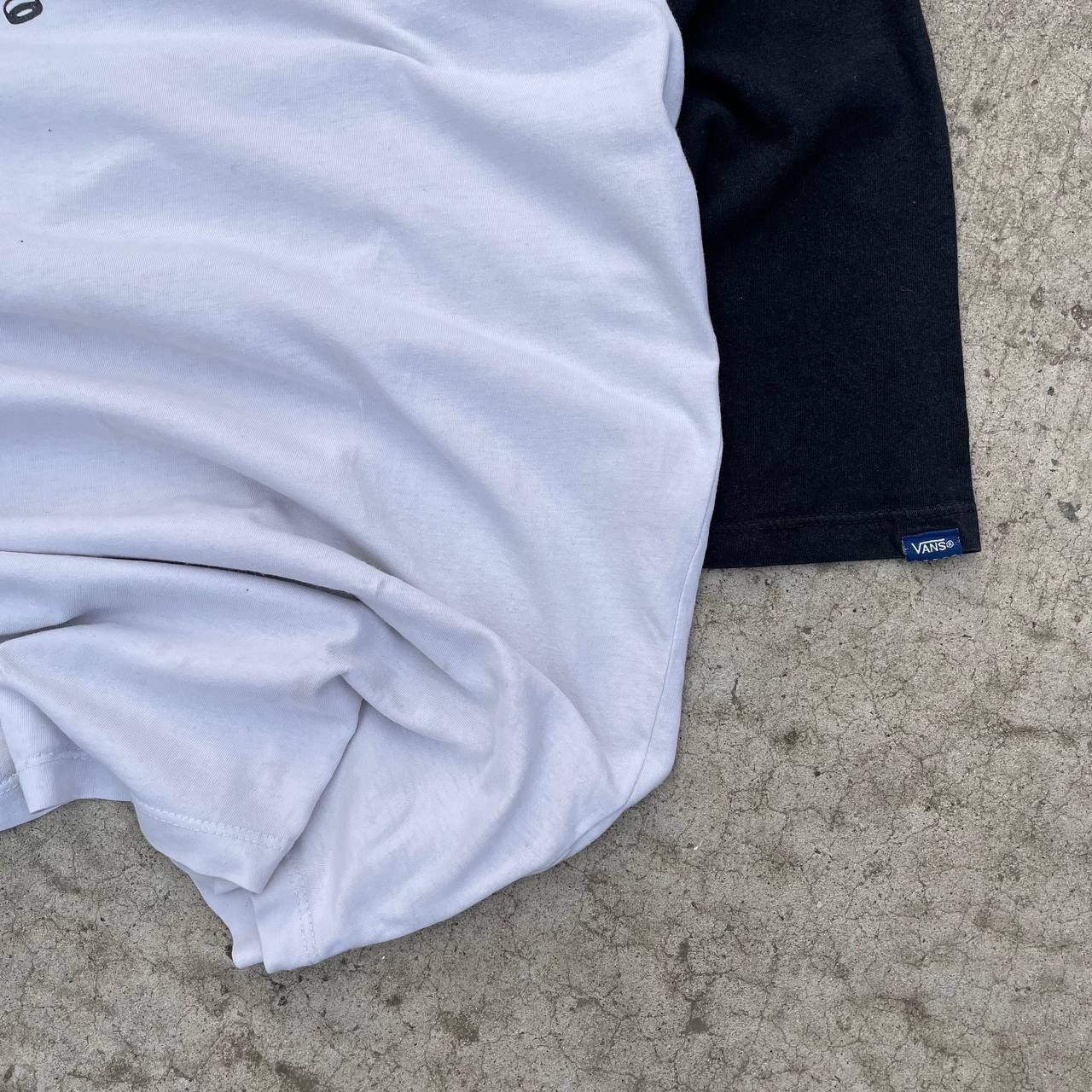 Vans Vintage Man’s Vans Long sleeve T-shirts 3/4 Old School Y2K Size US L / EU 52-54 / 3 - 9 Thumbnail