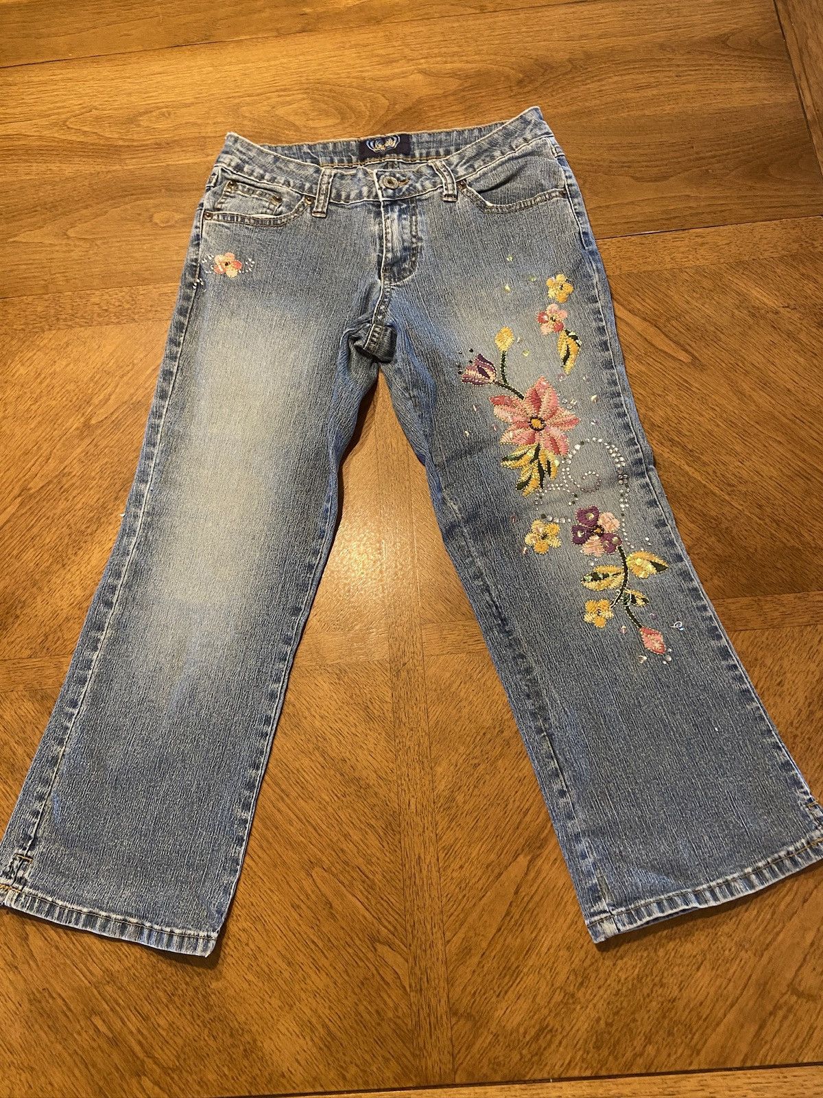 Other Vintage Angels embroidered jean capris Size 28" / US 6 / IT 42 - 1 Thumbnail