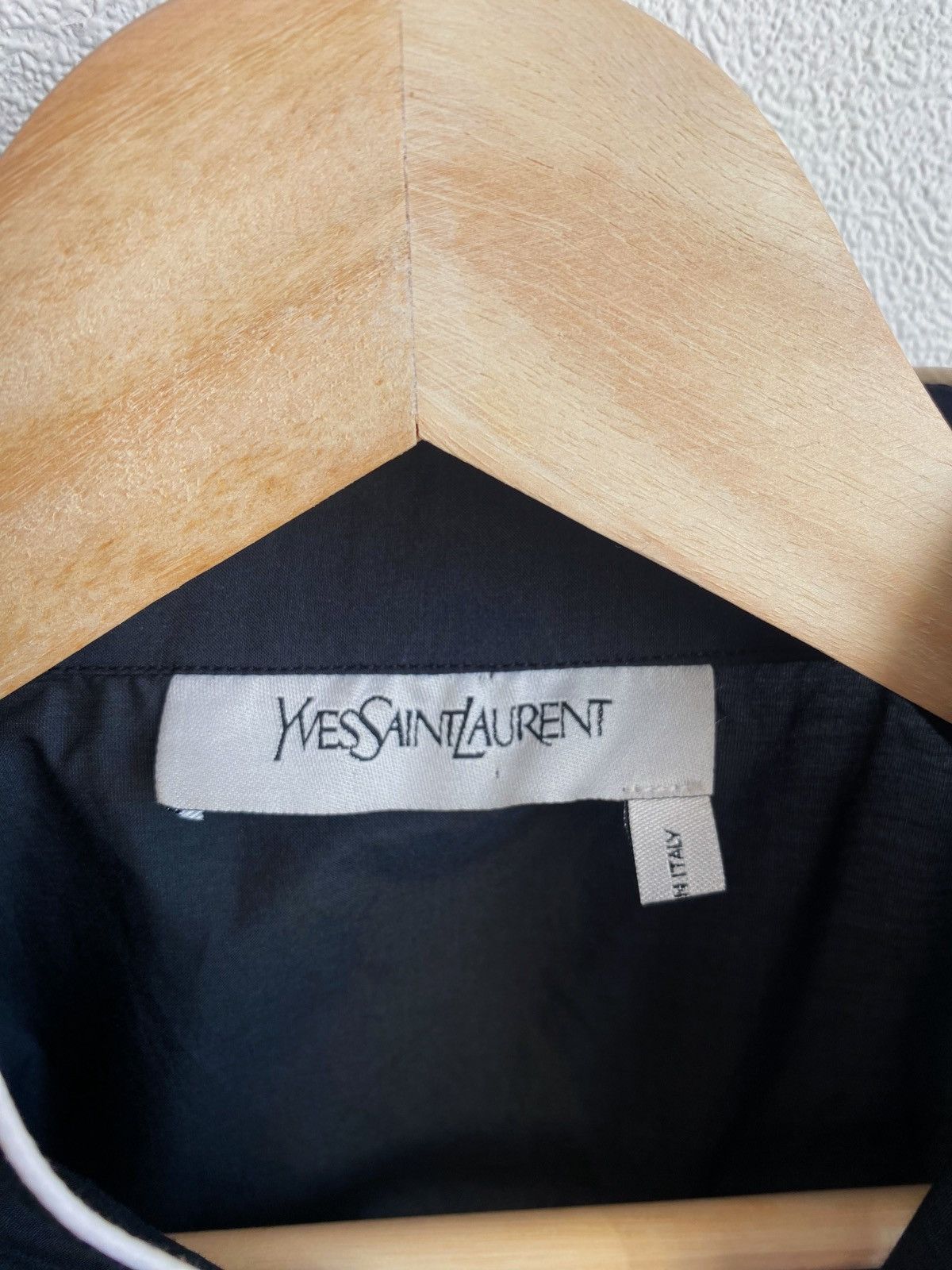 Yves Saint Laurent Yves Saint Laurent Vintage Silk Shirt Made In Italy Size US S / EU 44-46 / 1 - 3 Thumbnail