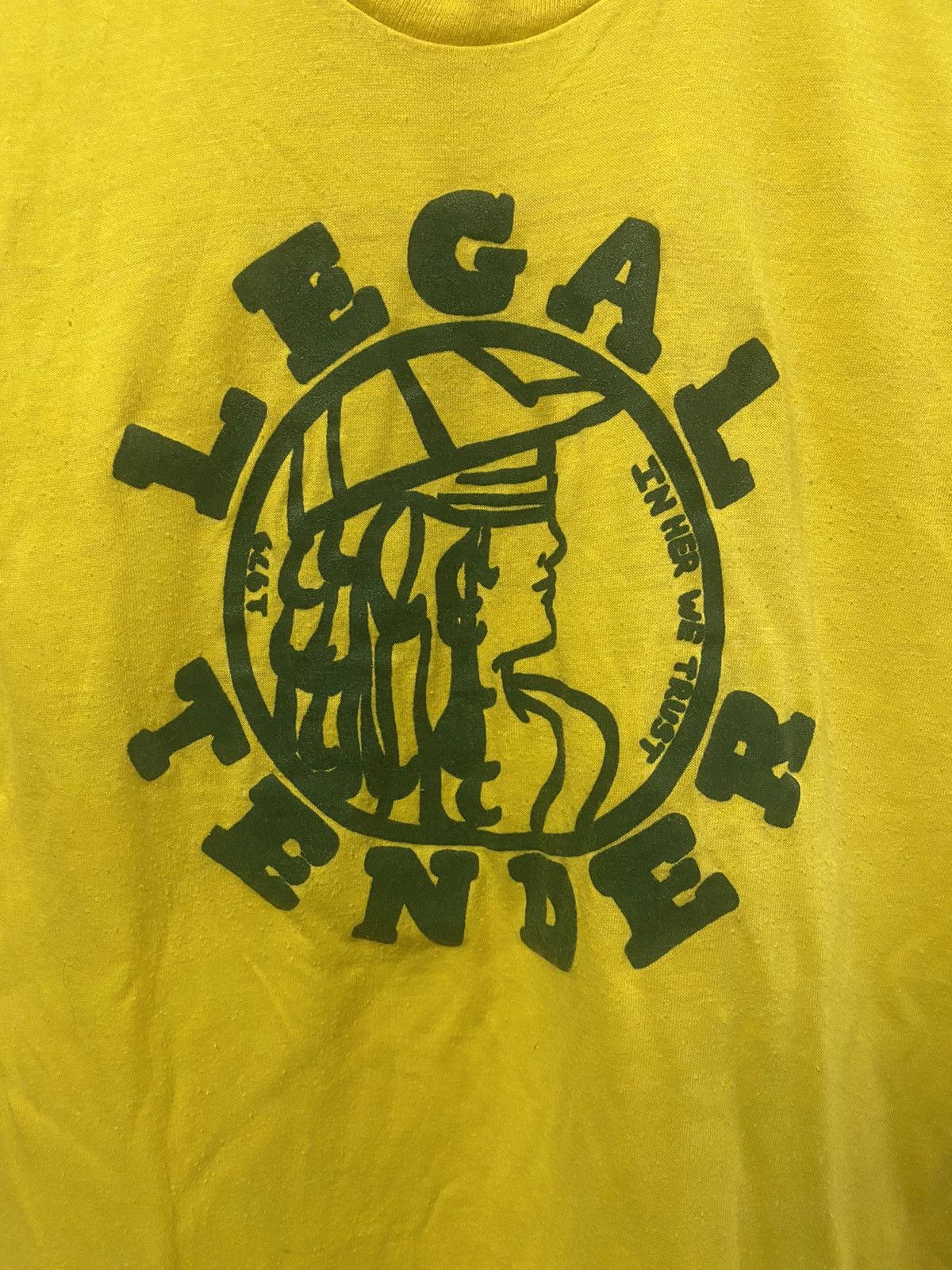 Vintage 1979 Legal Tender “In Her We Trust” Shirt Size US S / EU 44-46 / 1 - 2 Thumbnail