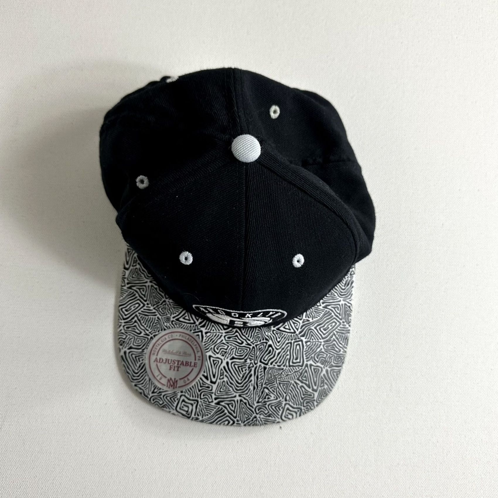 Mitchell & Ness Mitchell & Ness Brooklyn Nets Snapback Cap Black Grey Word Logo Wool Hat Mens Adjustable Wool Twill Hat Size ONE SIZE - 3 Thumbnail