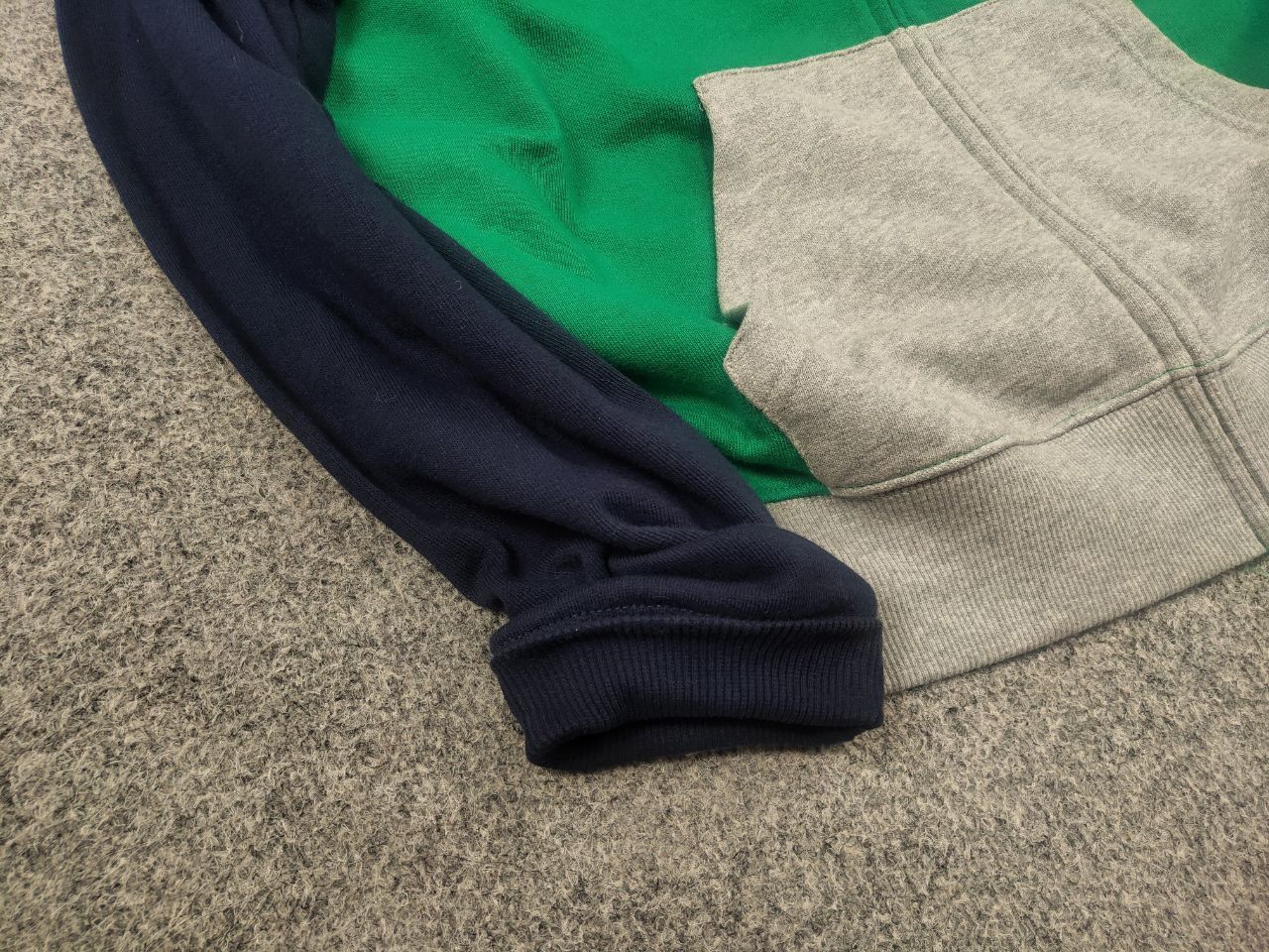 United Colors Of Benetton United colors of benetton Design cotton Logo Zip Hoodie Size US S / EU 44-46 / 1 - 6 Thumbnail