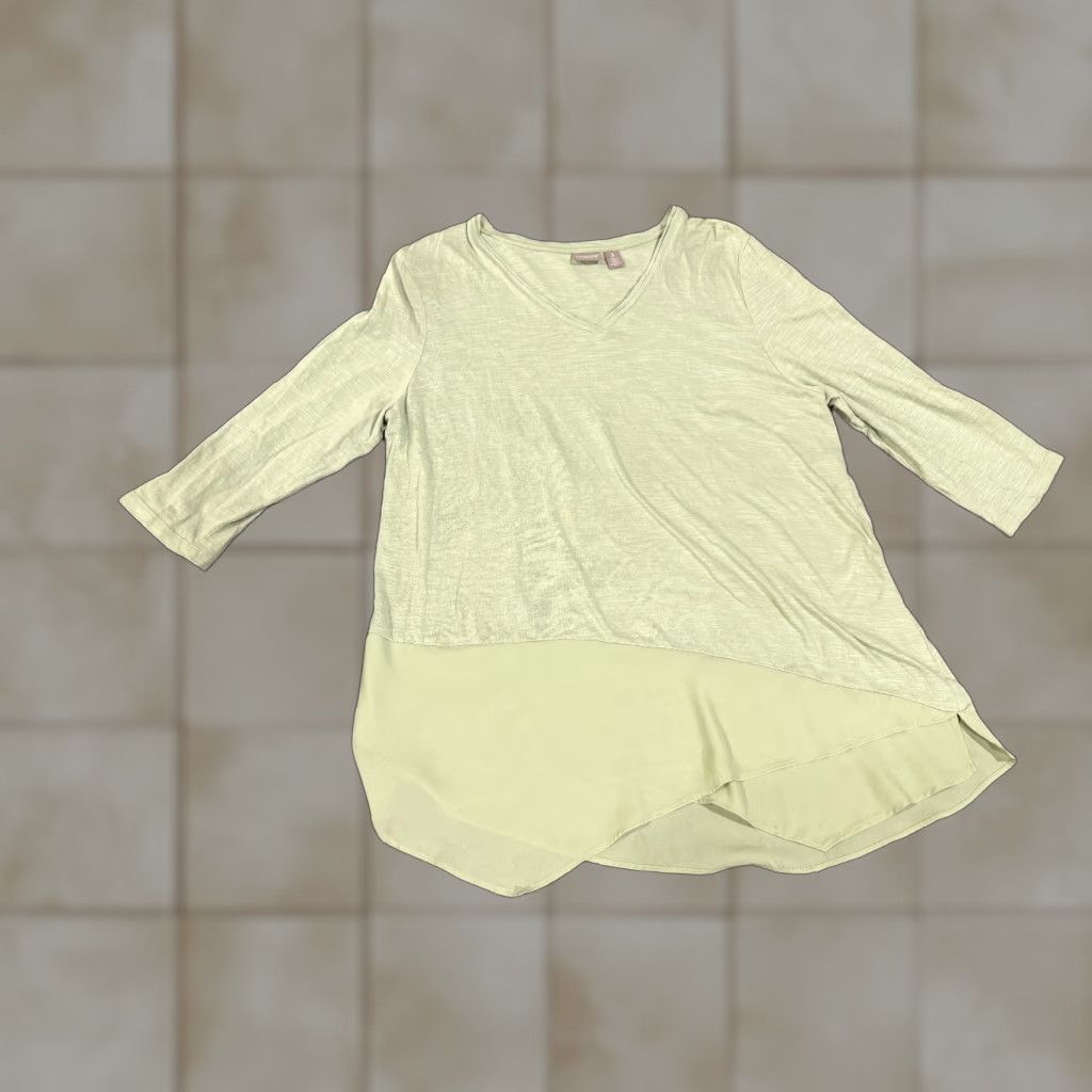 Vintage Chicos Blouse Shirt Womens 3 Green Long Sleeve Layered Lightweight Casual Scoop Neck Pullover All Seasons Regular Handmade No N/A Size XS / US 0-2 / IT 36-38 - 1 Thumbnail
