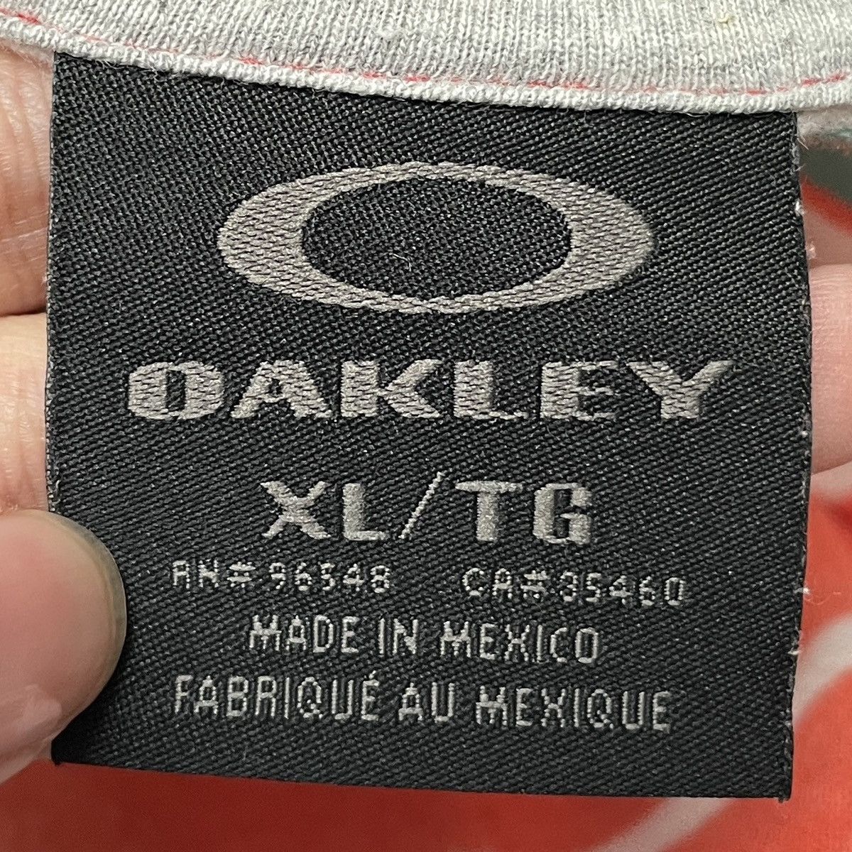Oakley Vintage Brand Oakley Stripe T-shirt 2000s Size US XL / EU 56 / 4 - 9 Thumbnail