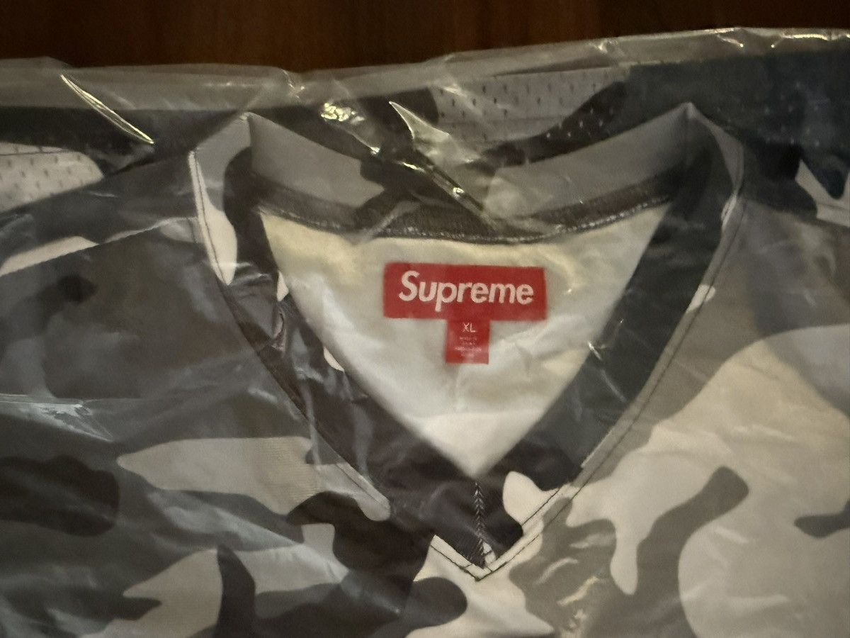 Supreme Supreme Aphex Twin Football Jersey Snow Camo SS25 Size XL Size US XL / EU 56 / 4 - 6 Thumbnail