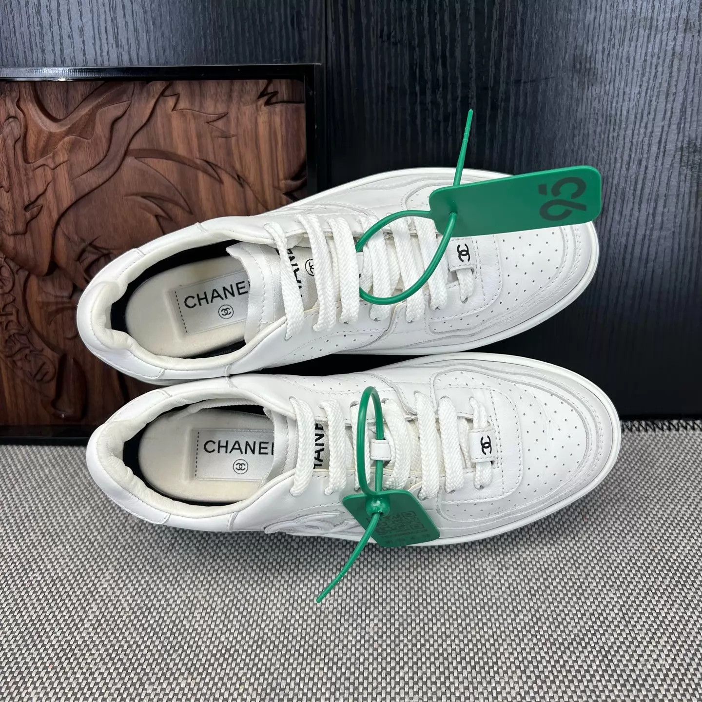 Chanel Women's CHANEL 23A White Sneaker 35.5 99 New (Original Box) Size US 5 / IT 35 - 6 Thumbnail