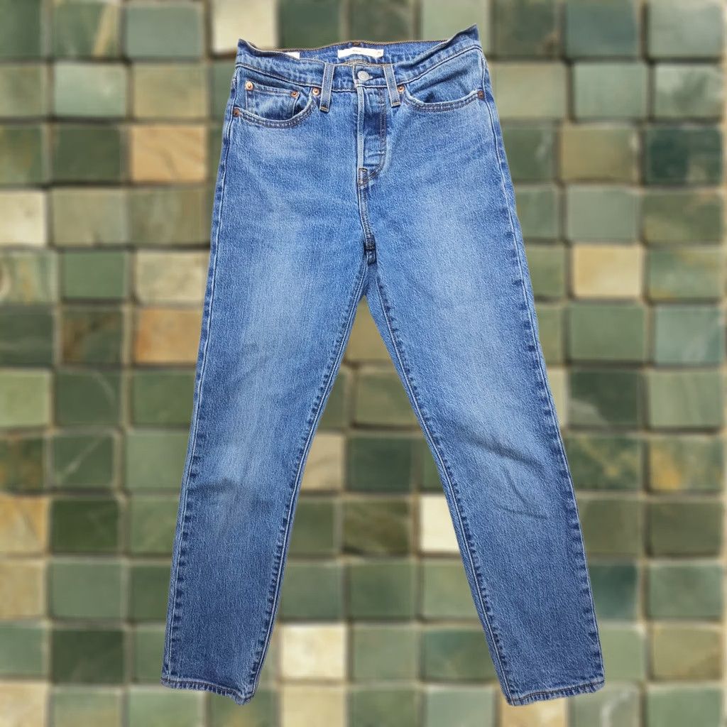 Levi's Levi's Premium Wedgie Jeans Womens 27" Inseam Button Fly High Rise Denim Blue 25 Regular 5-Pocket Comfort Straight Jean Size 42" / US 20 - 1 Thumbnail