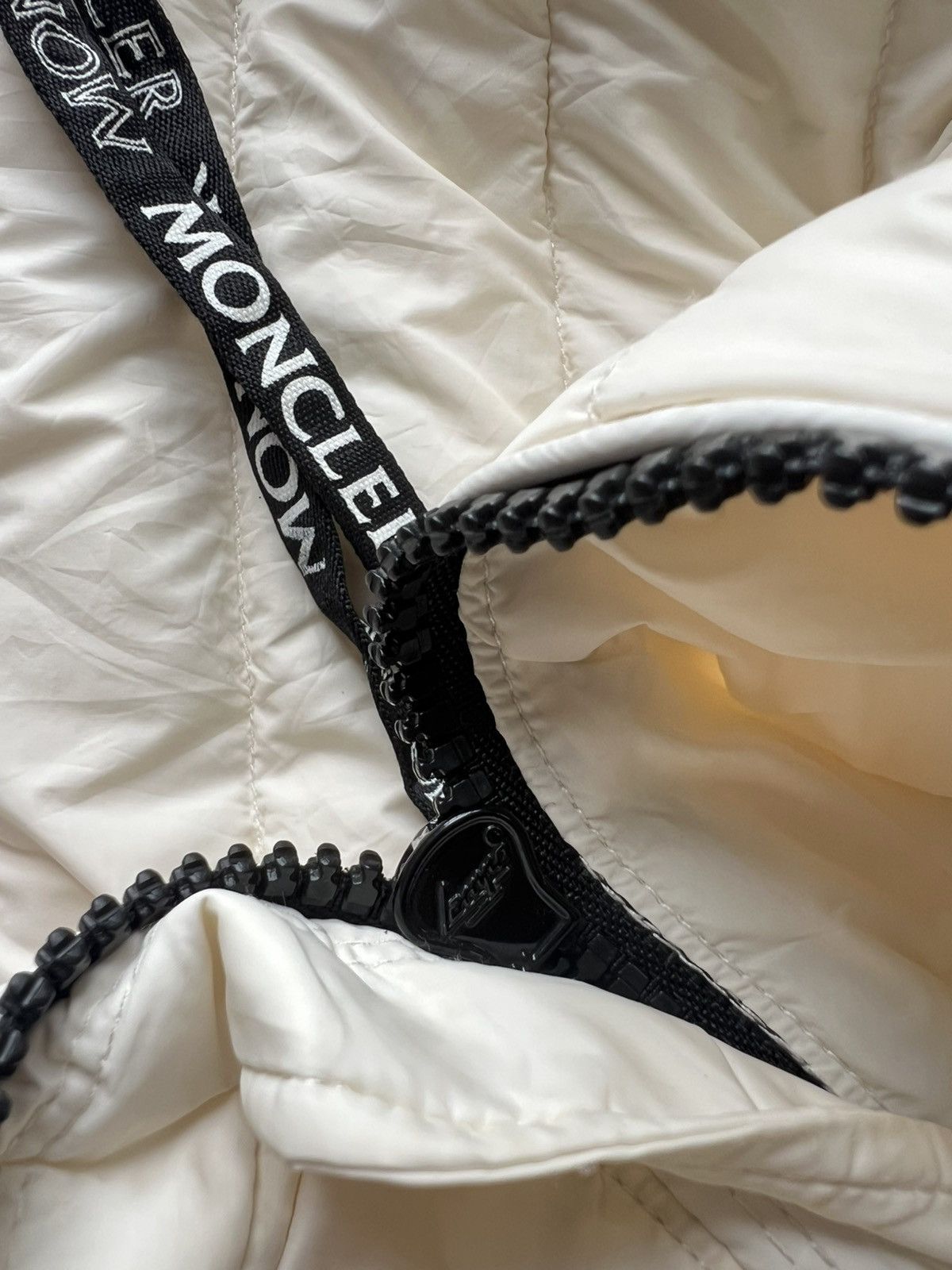 Moncler Moncler Blenca Lounge Saison White Down Puffer Jacket Size L / US 10 / IT 46 - 7 Thumbnail