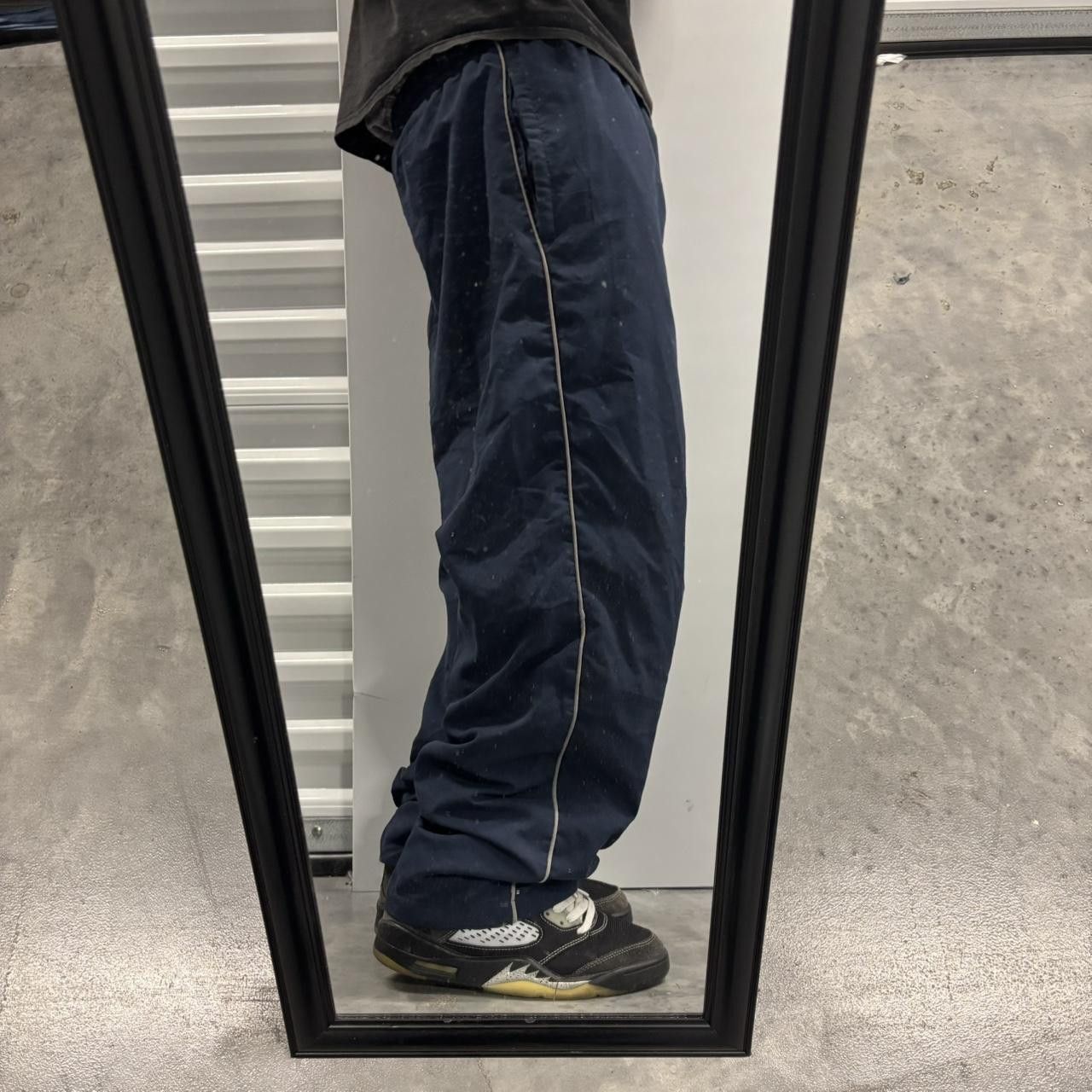 Japanese Brand × Vintage Crazy Vintage Y2K/2000s Baggy Navy Blue Striped Skater Track Pants! Size US 32 / EU 48 - 1 Thumbnail