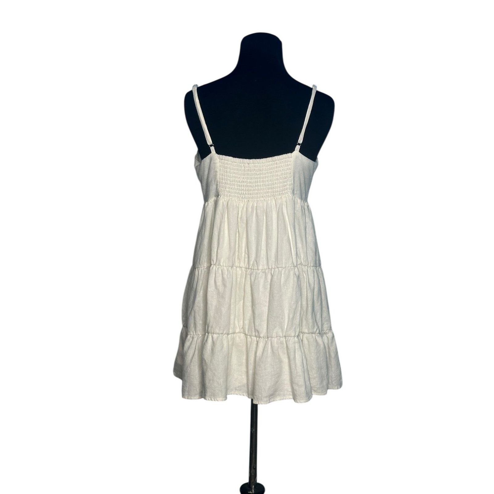 Forever 21 Forever 21 white tier sleeveless top size Large Size L / US 10 / IT 46 - 2 Thumbnail