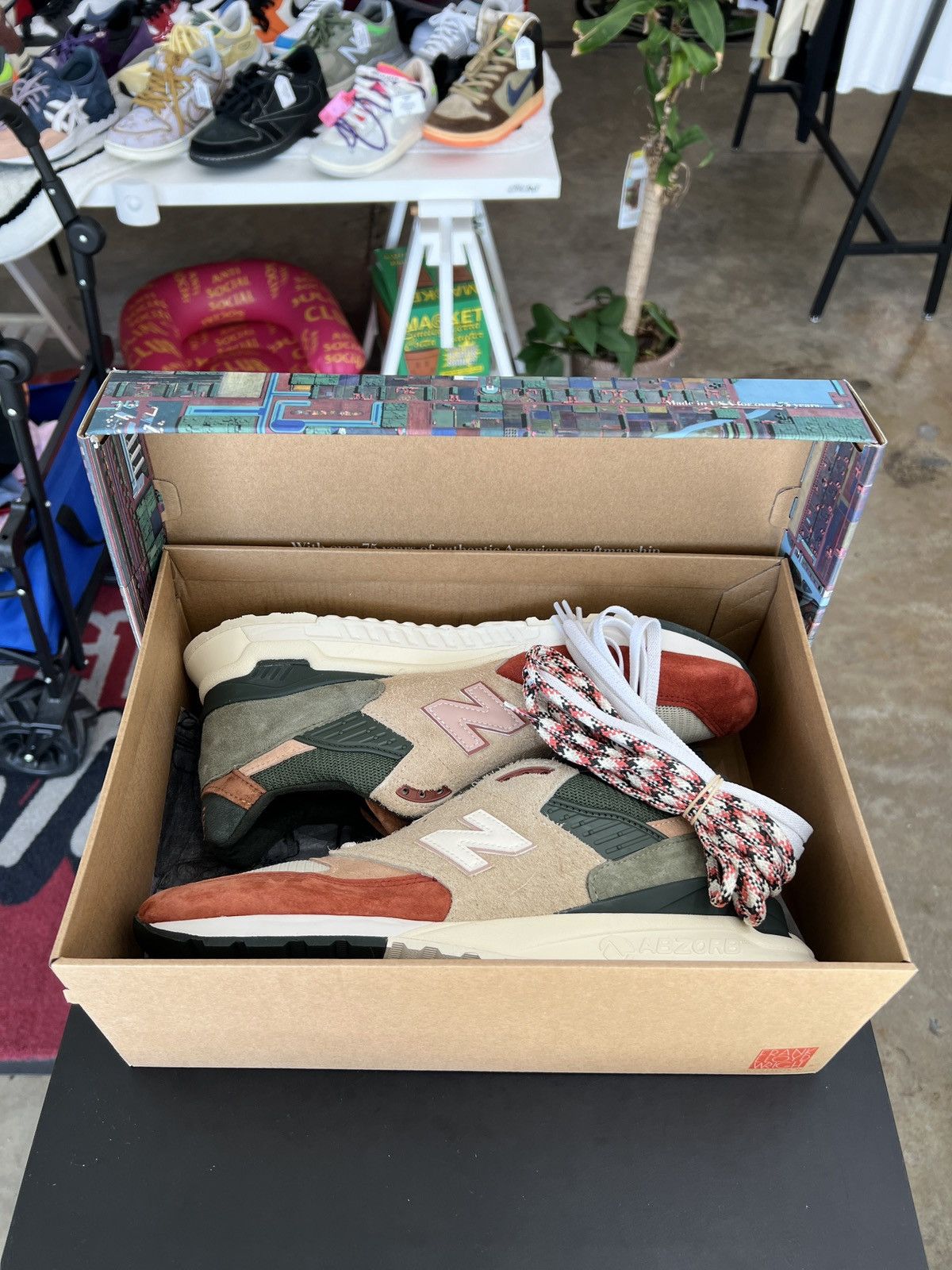 New Balance New Balance 998 Ronnie Fieg Frank Lloyd Wright 11.5 (2023) Size US 11.5 / EU 44-45 - 10 Thumbnail