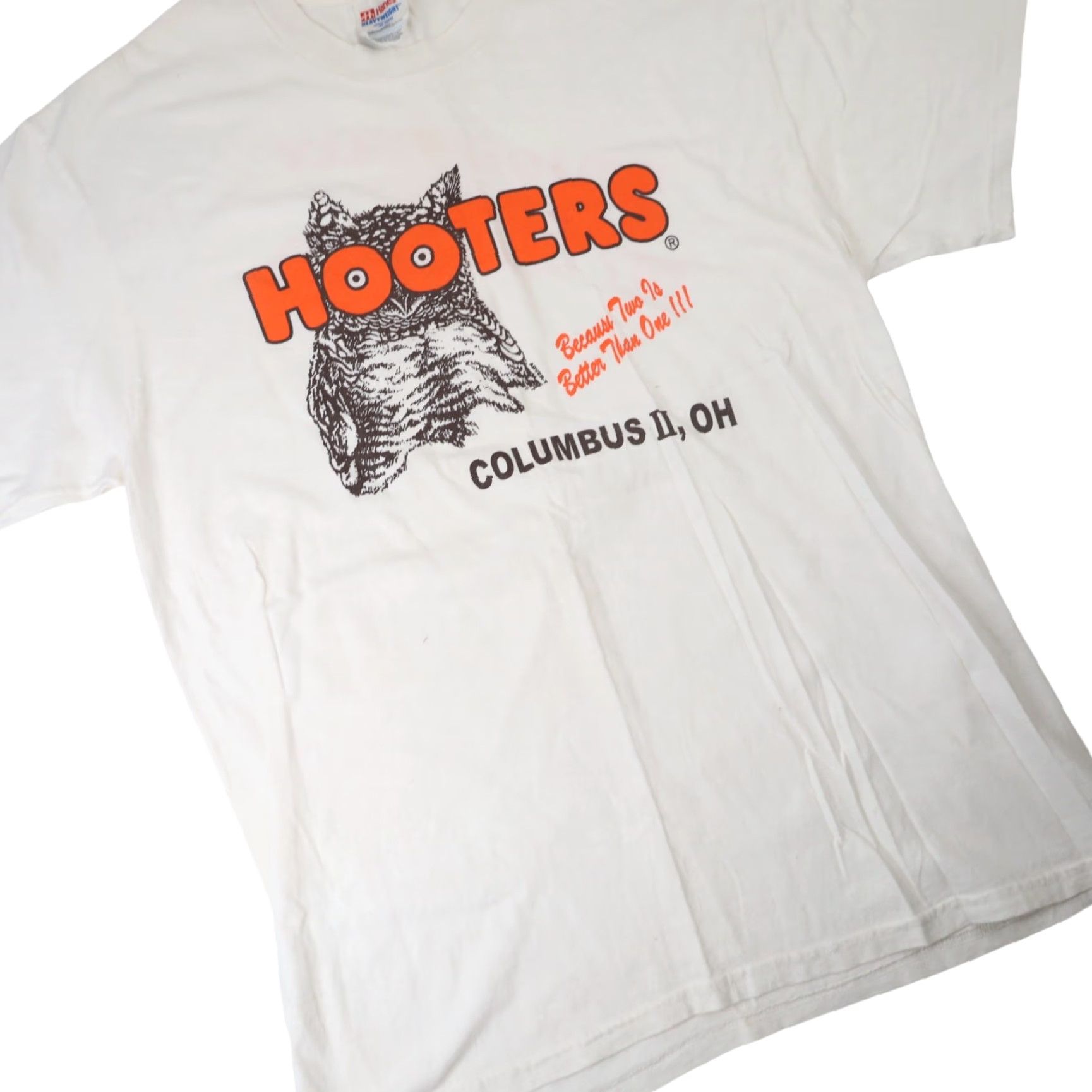 Vintage VINTAGE Hooters Restaurant Mens Large Graphic T Shirt White Size US L / EU 52-54 / 3 - 3 Thumbnail