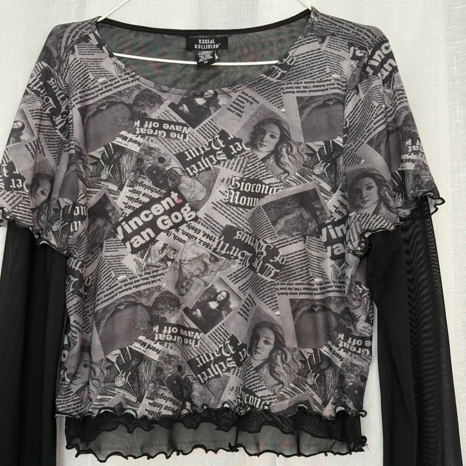 Other mesh newspaper graphic bell sleeve top ✧ Size L / US 10 / IT 46 - 3 Thumbnail