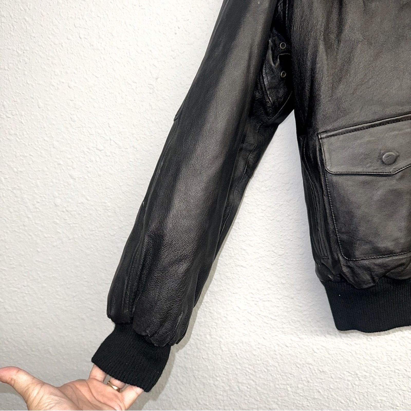 Men’s Burks Bay black Leather Jacket sz L Drilling Logo