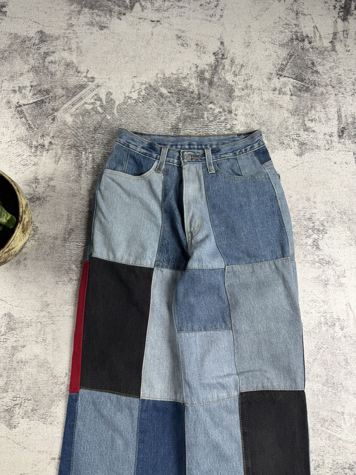 Levi's Levis’s Patchwork Women’s Straight Reworked 26 Size Vintage Denim Jeans Trousers Size 26" / US 2 / IT 38 - 13 Thumbnail