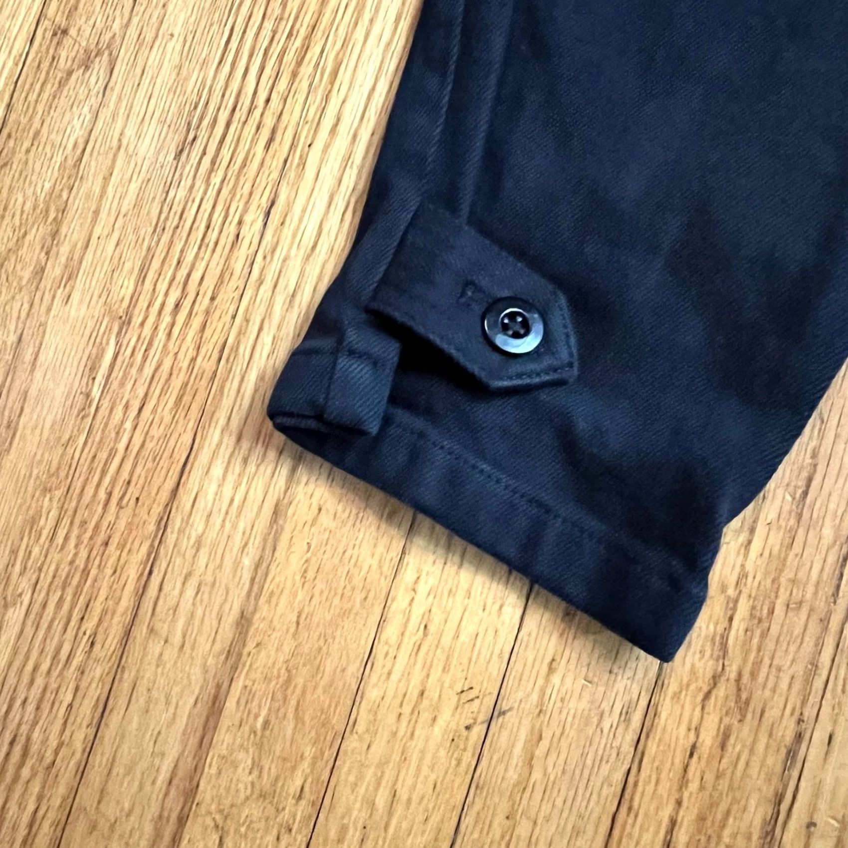 Vintage Wilfred Free Aritzia Pants Womens 00 Black Modern Cargo Ankle Crop Womens Pants 00 Black Cropped Ankle Cargo Womens Size 24" / US 00 / IT 34 - 4 Thumbnail