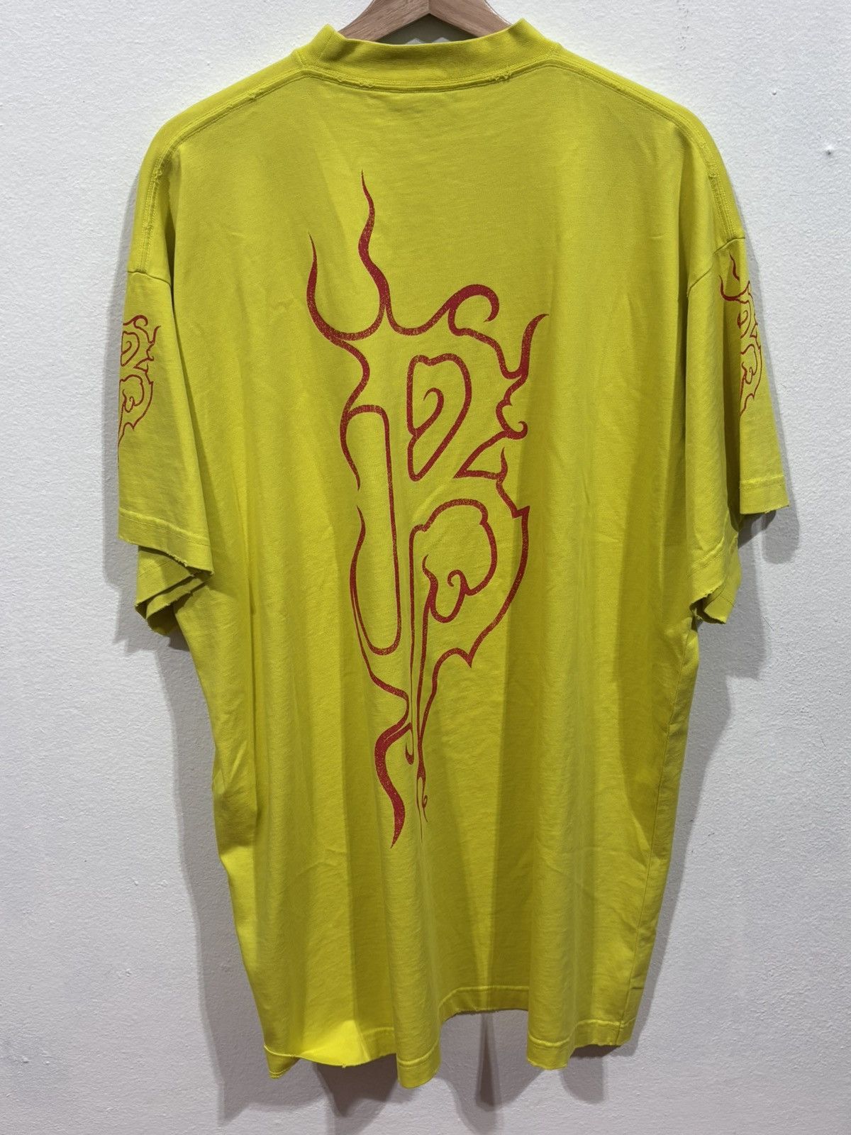 Balenciaga Balenciaga Darkwave Yellow Tee Size US M / EU 48-50 / 2 - 4 Thumbnail