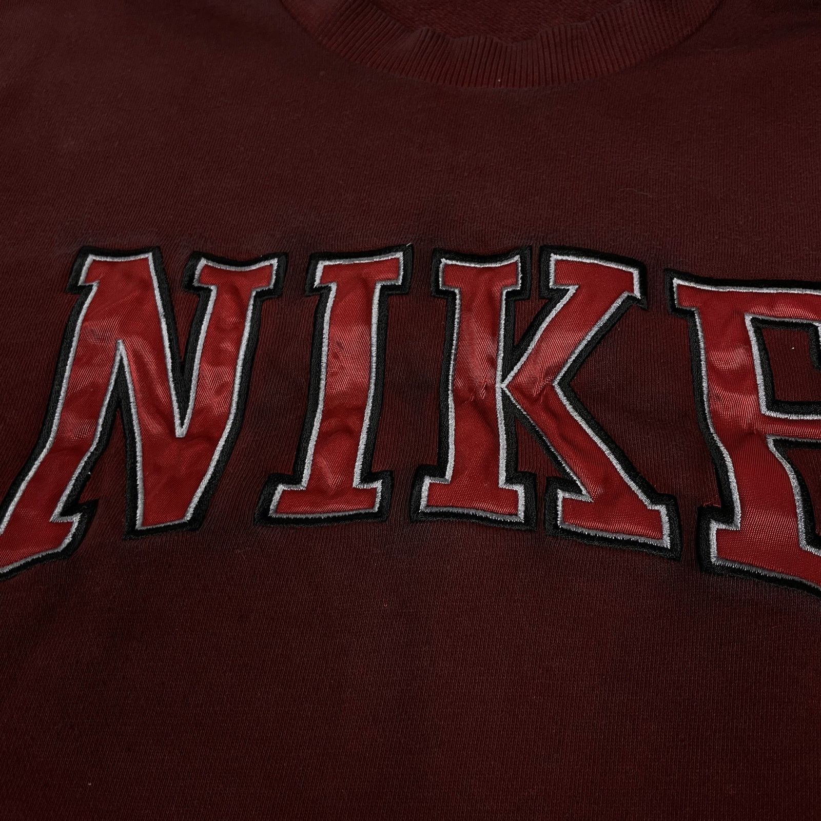 Nike Sportswear Men Maroon Crew Neck Spellout Sweatshirt 2XL