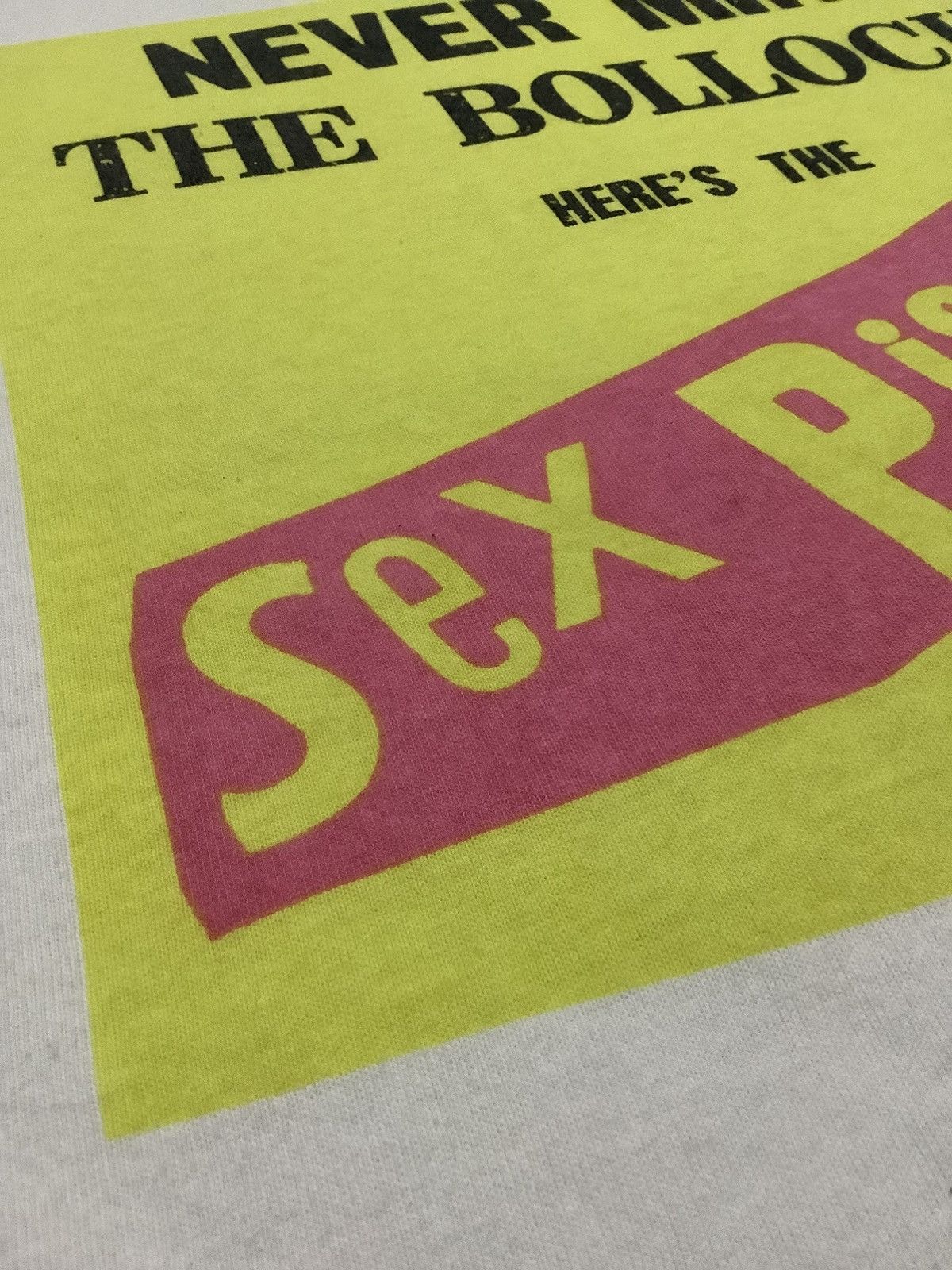 Band Tees Never Mind The Bollocks Sex Pistol Official Merhandise Size US XXL / EU 58 / 5 - 10 Thumbnail