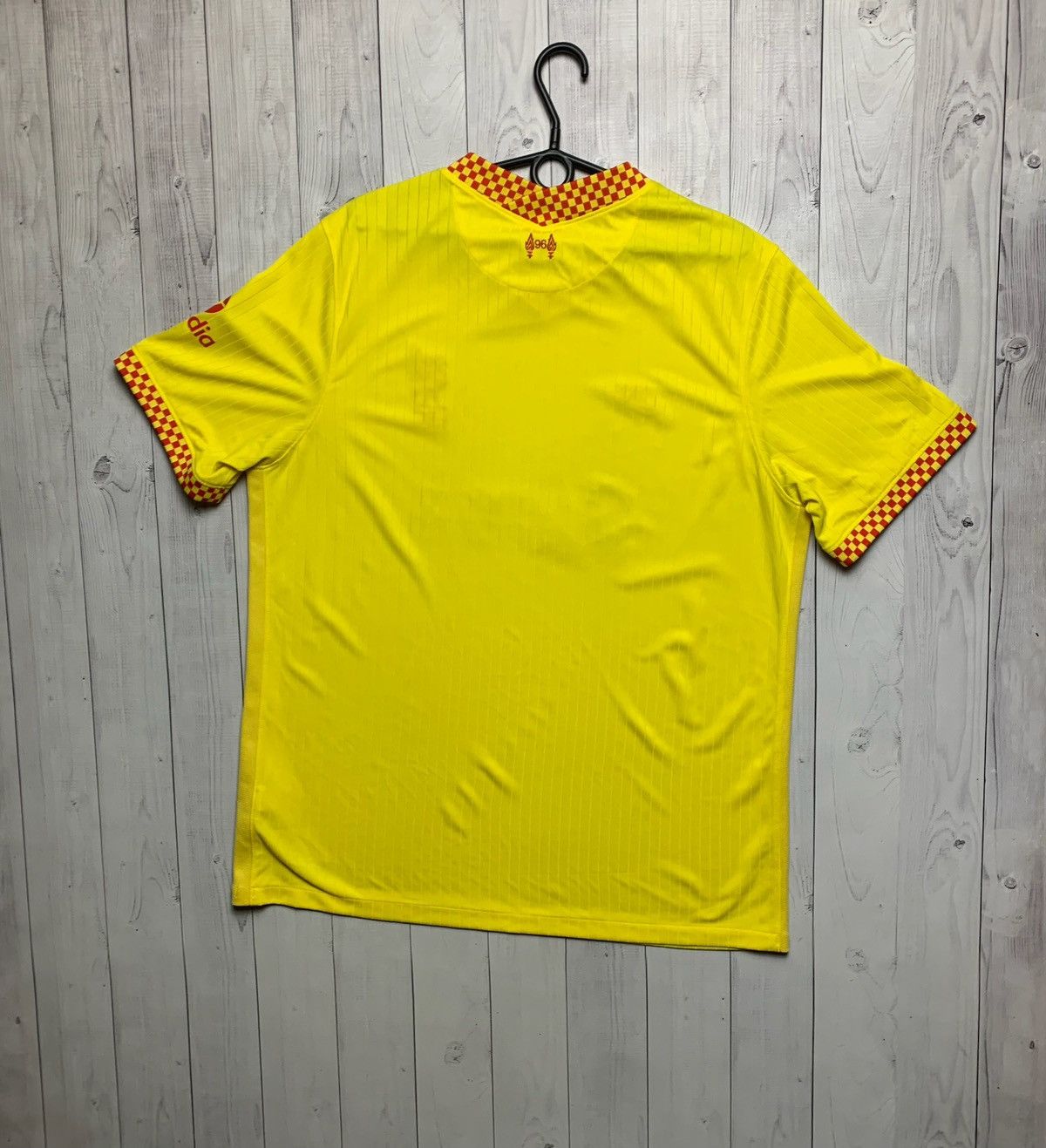 Nike × Vintage Nike Liverpool soccer jersey yellow size XL rare Size US XL / EU 56 / 4 - 6 Thumbnail