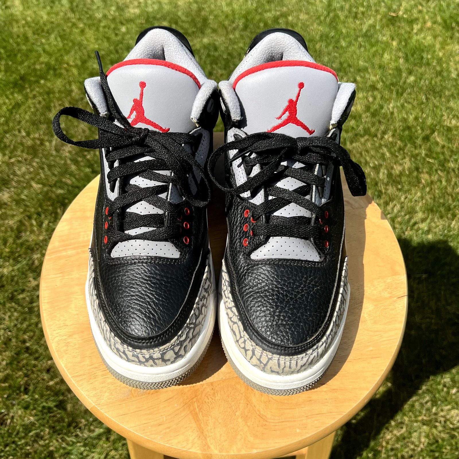 Jordan Brand × Nike Nike Air Jordan 3 Retro OG Black Cement 2018 Men's Size 9.5 Size US 9.5 / EU 42-43 - 4 Thumbnail
