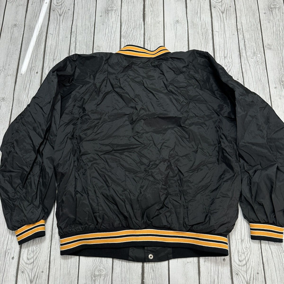 NCAA × Vintage Vintage Iowa Hawkeyes jacket Size US L / EU 52-54 / 3 - 2 Thumbnail
