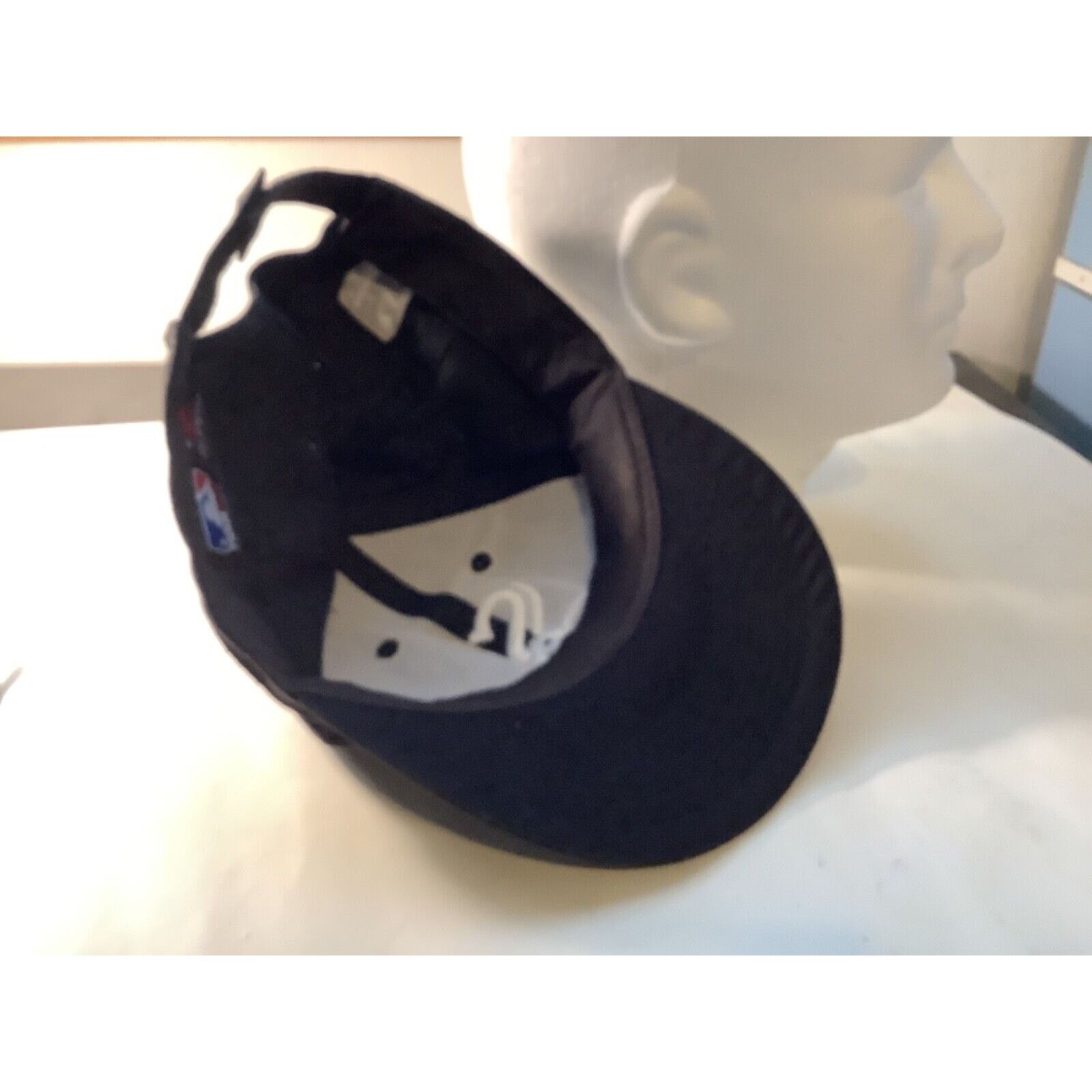 MLB M.L.B. CHICAGO WHITE SOX Hat Cap Youth Size Strapback Size ONE SIZE - 5 Thumbnail
