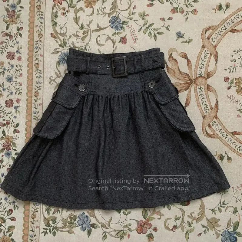 Burberry Burberry Women's Dark Gray Wool Blend Skirt. Size 23" - 1 Thumbnail