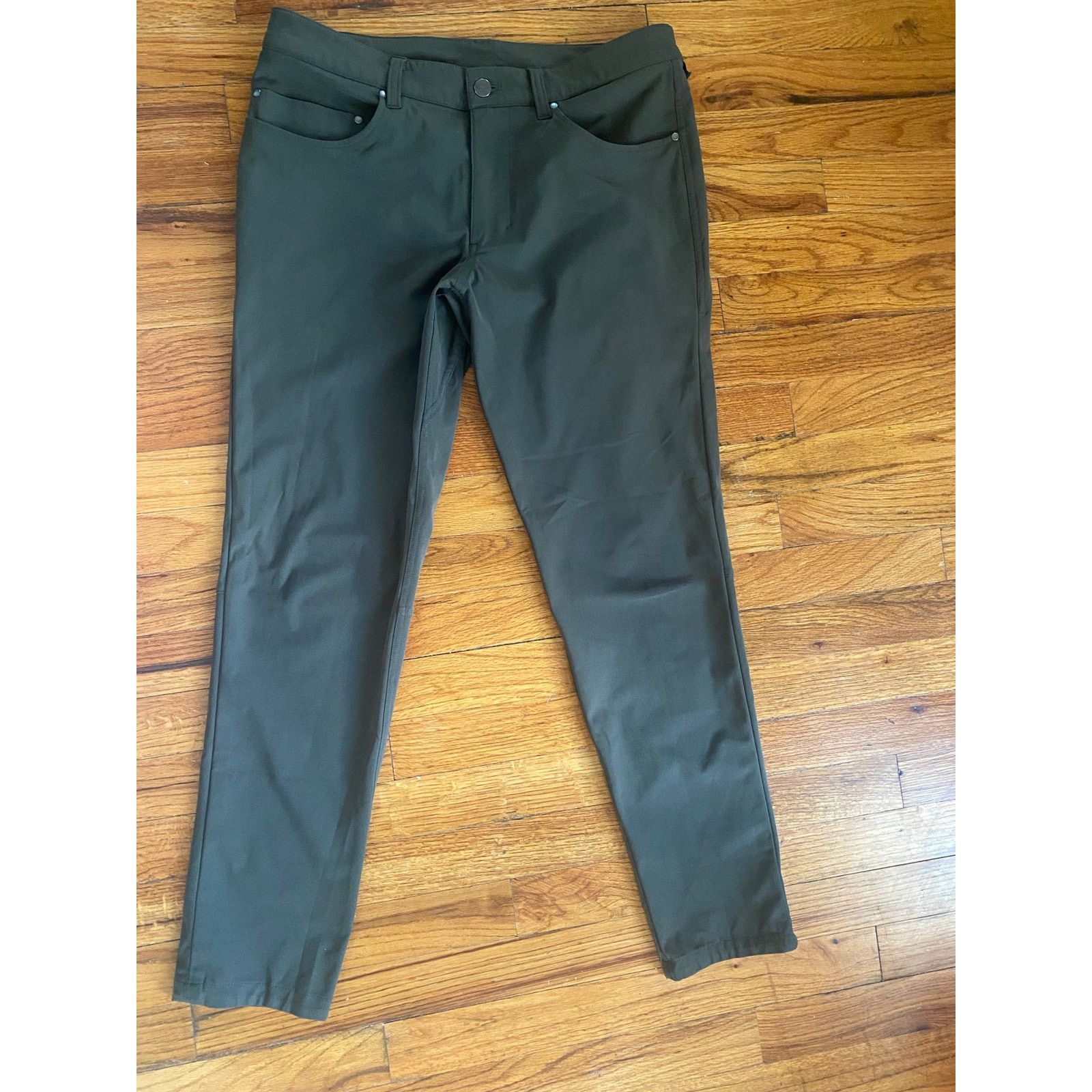 Lululemon Lululemon ABC Pant Warpstreme Skinny 5 Pocket Green 32 Size US 32 / EU 48 - 1 Thumbnail